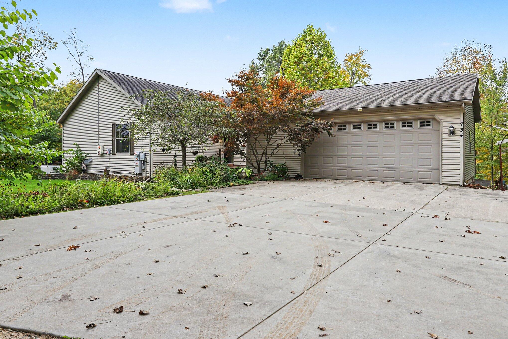 734 Catfish Drive Allegan MI 49010