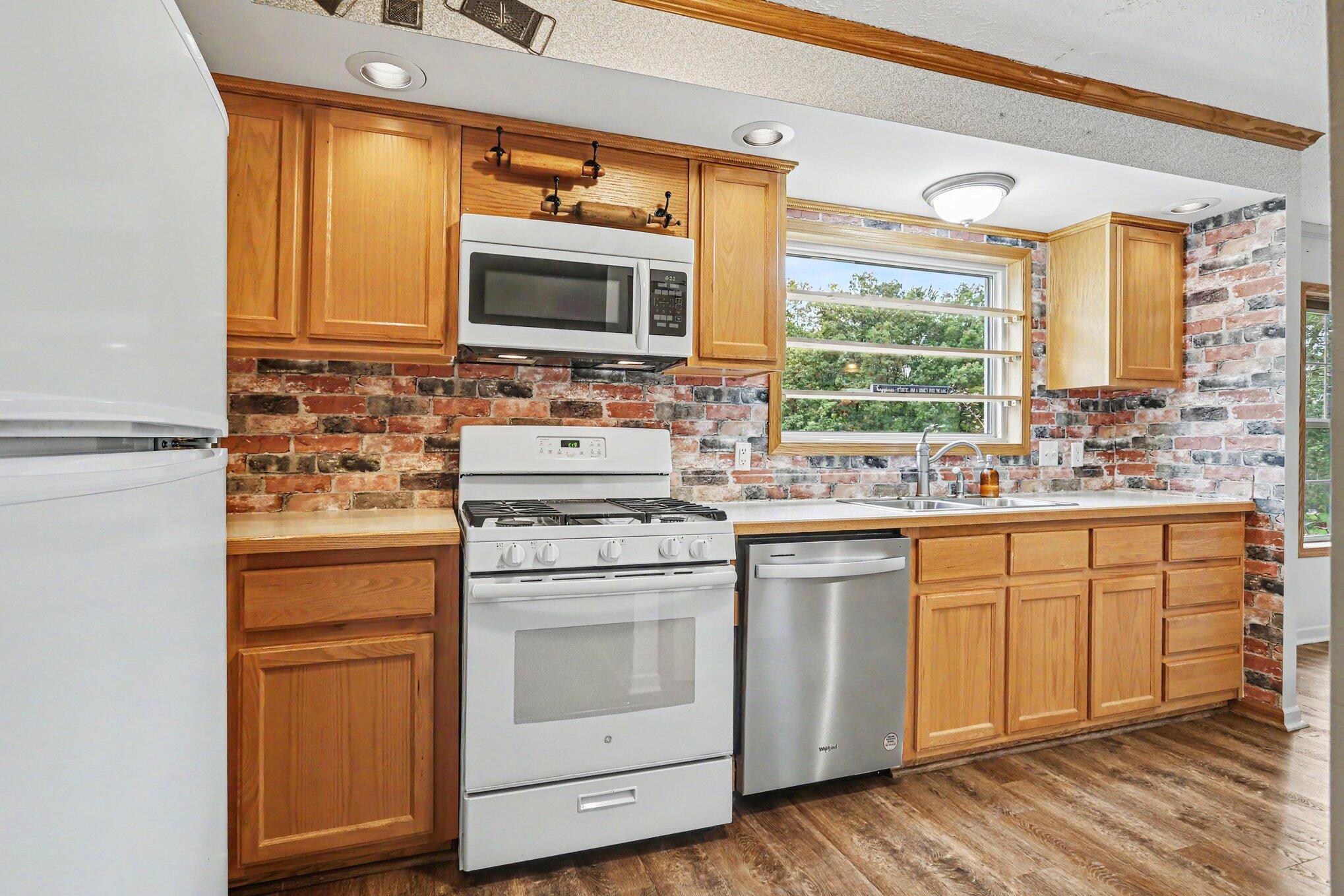 734 Catfish Drive Allegan MI 49010