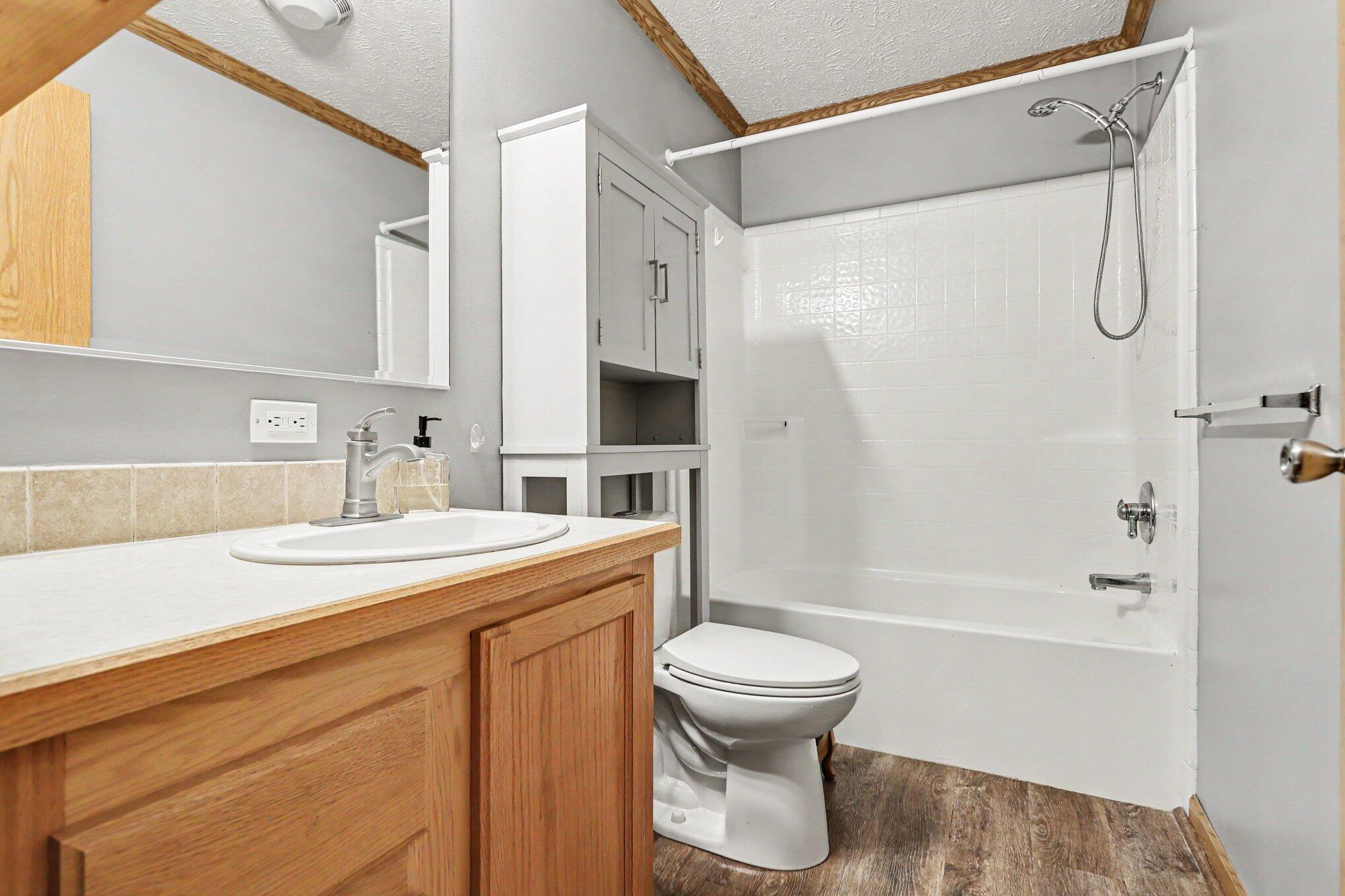 734 Catfish Drive Allegan MI 49010