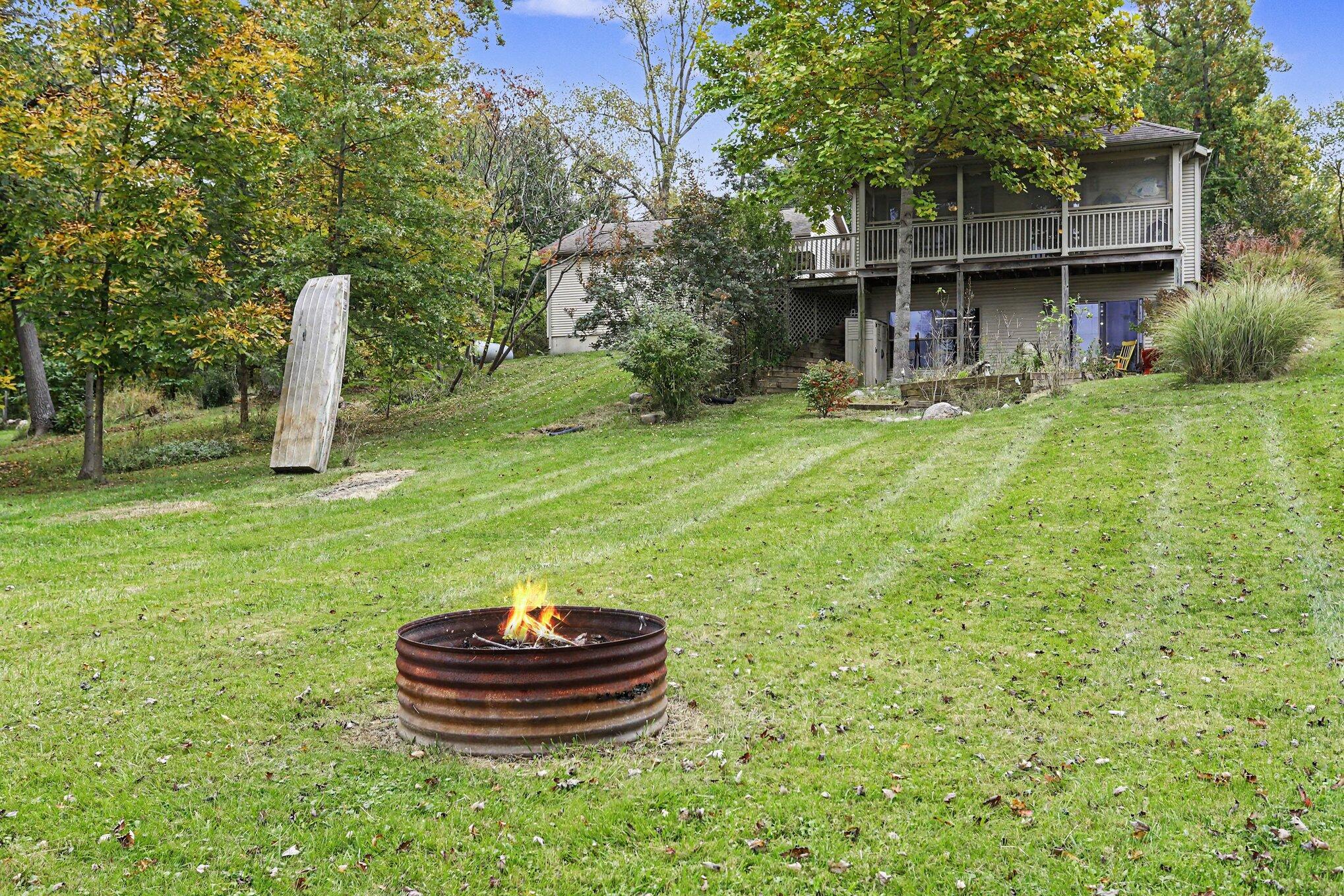 734 Catfish Drive Allegan MI 49010