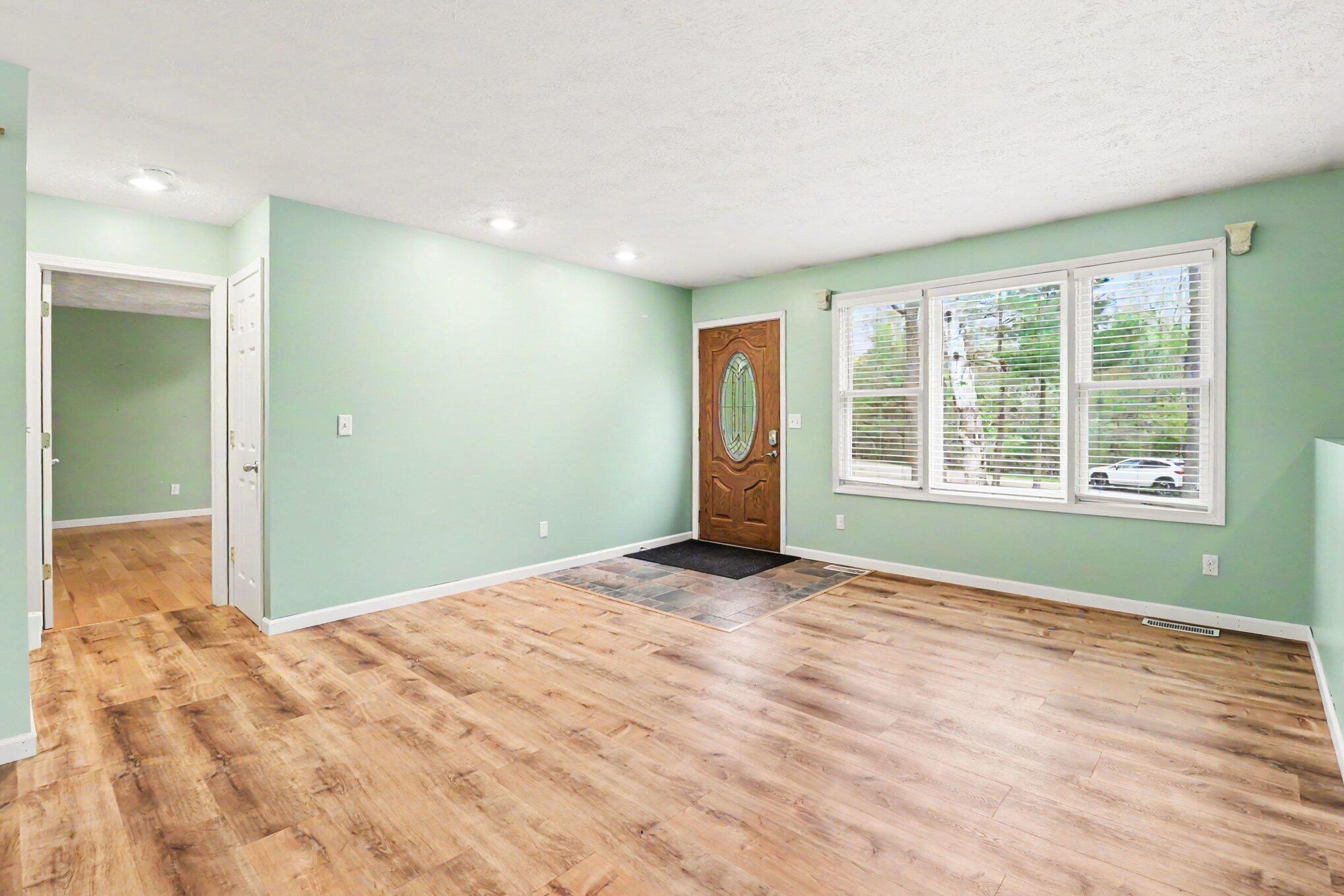 3175 W Hansen Road Ludington MI 49431