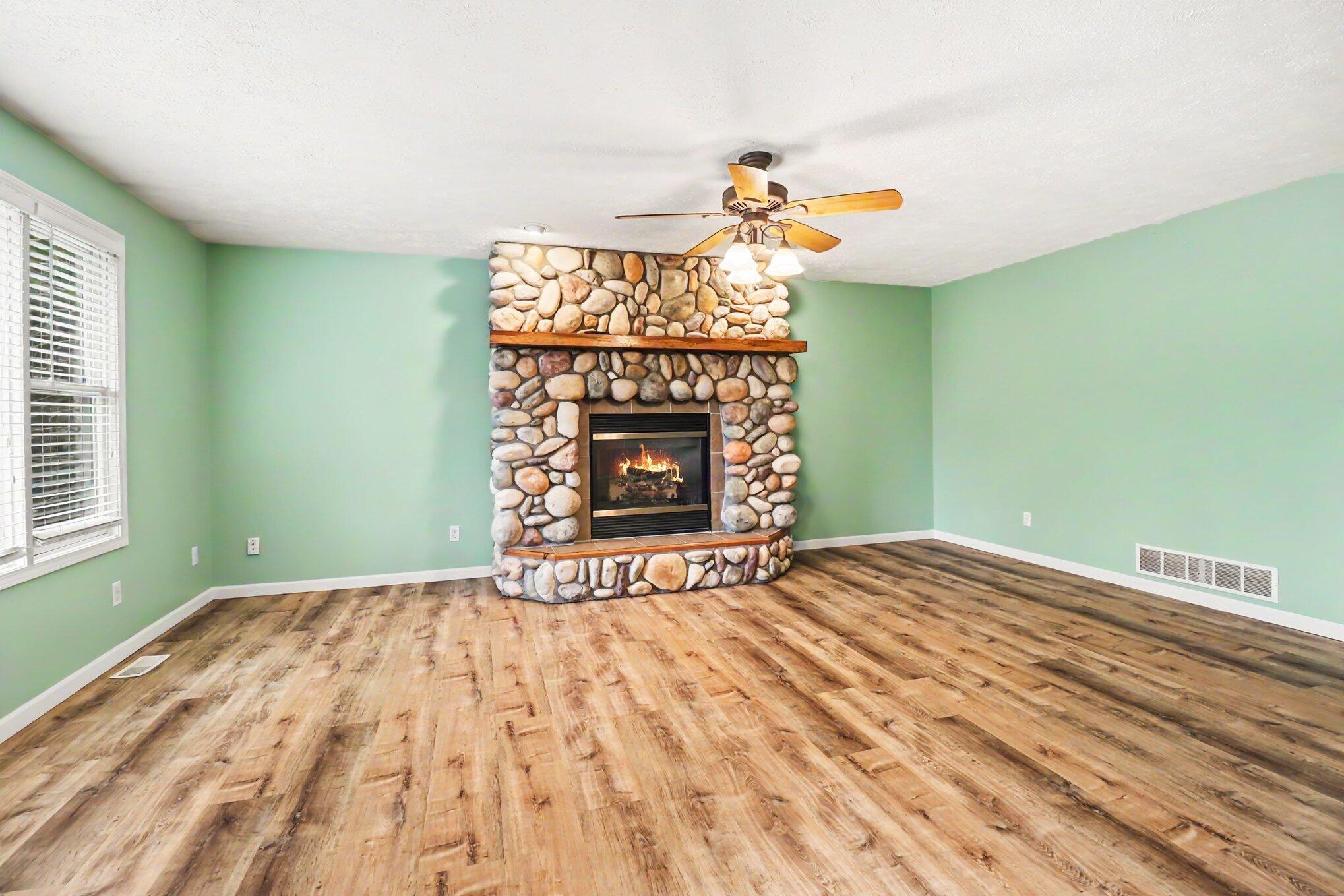 3175 W Hansen Road Ludington MI 49431