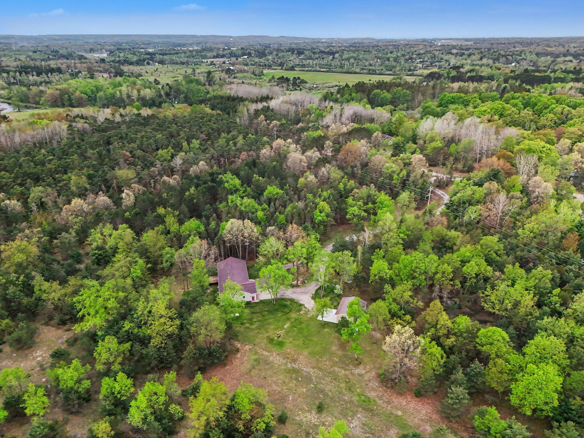 3175 W Hansen Road Ludington MI 49431