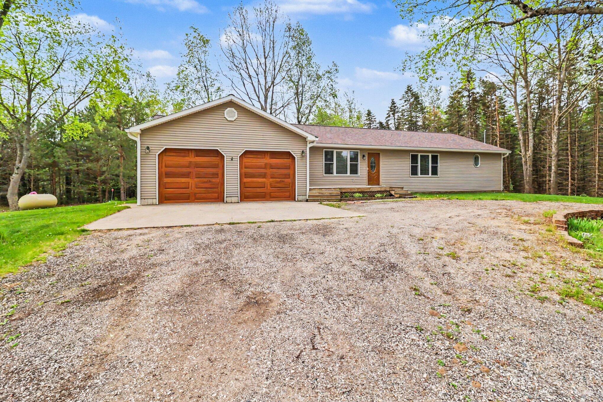 3175 W Hansen Road Ludington MI 49431