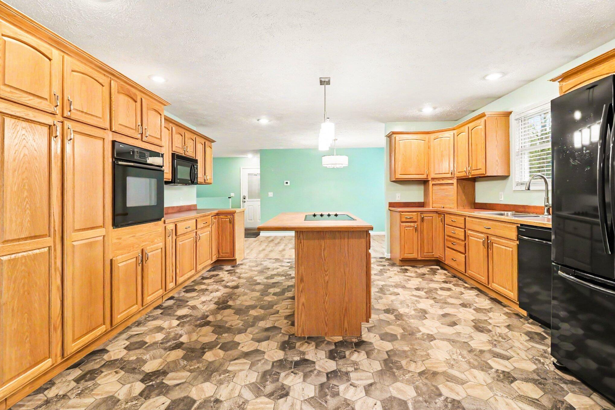 3175 W Hansen Road Ludington MI 49431