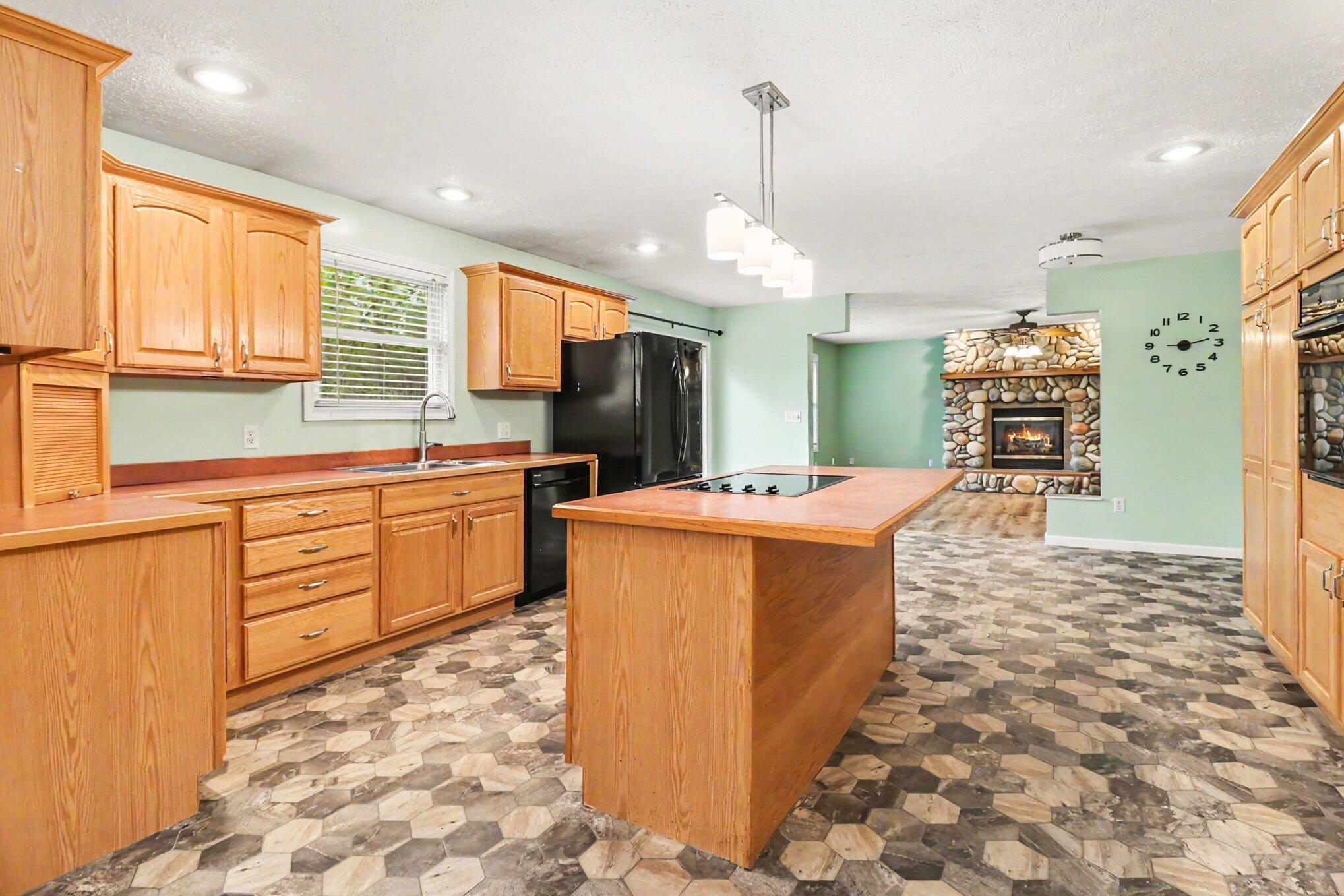 3175 W Hansen Road Ludington MI 49431