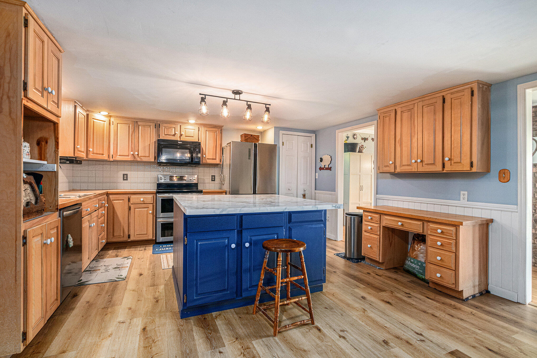 55945 Inn D Inn Drive Dowagiac MI 49047