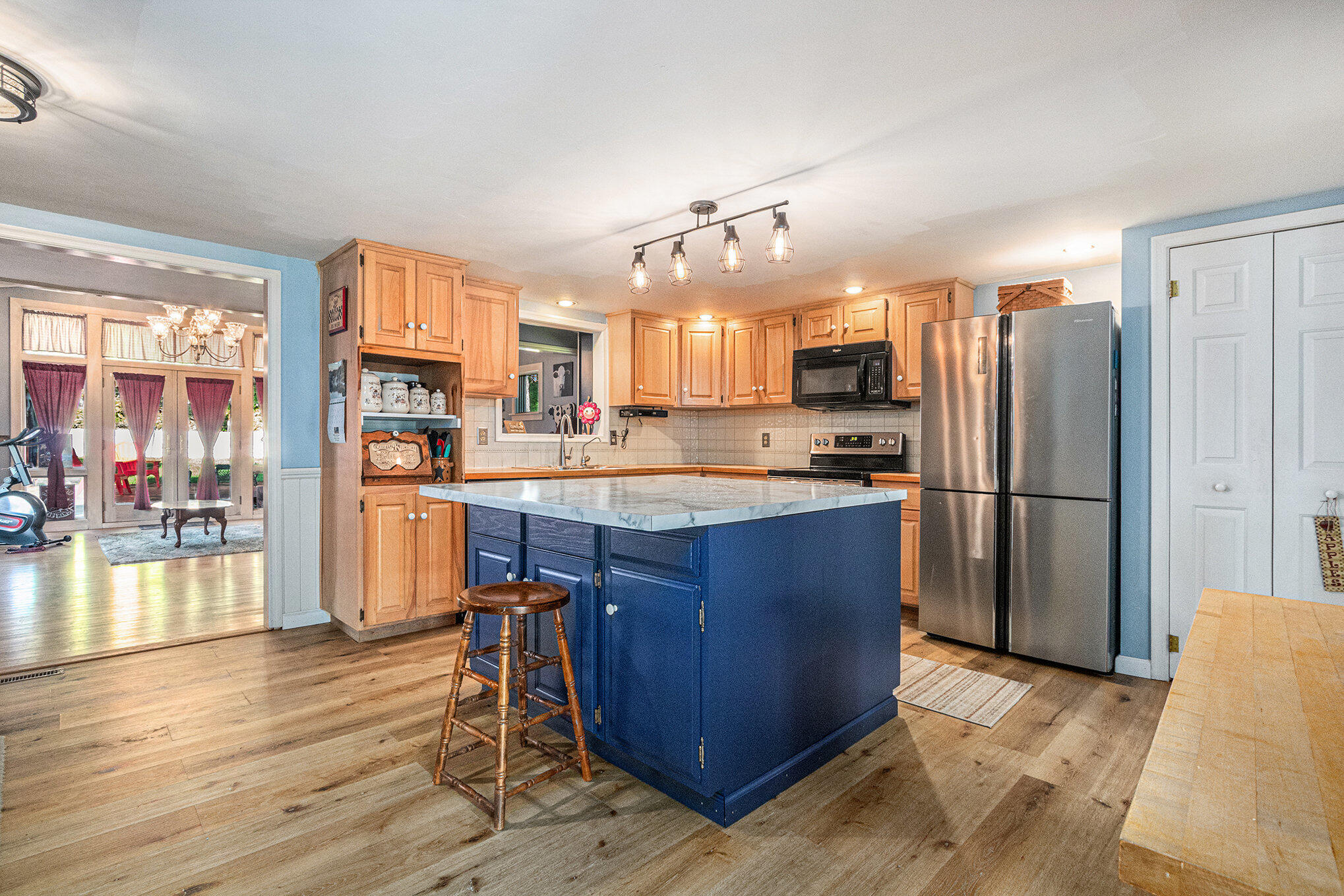 55945 Inn D Inn Drive Dowagiac MI 49047