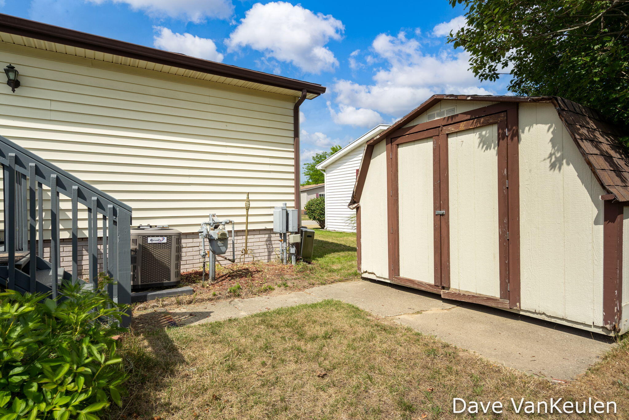4340 Brookmere Drive SE Grand Rapids MI 49512