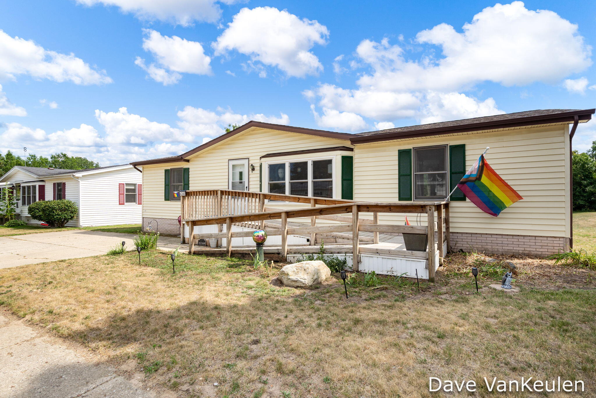 4340 Brookmere Drive SE Grand Rapids MI 49512