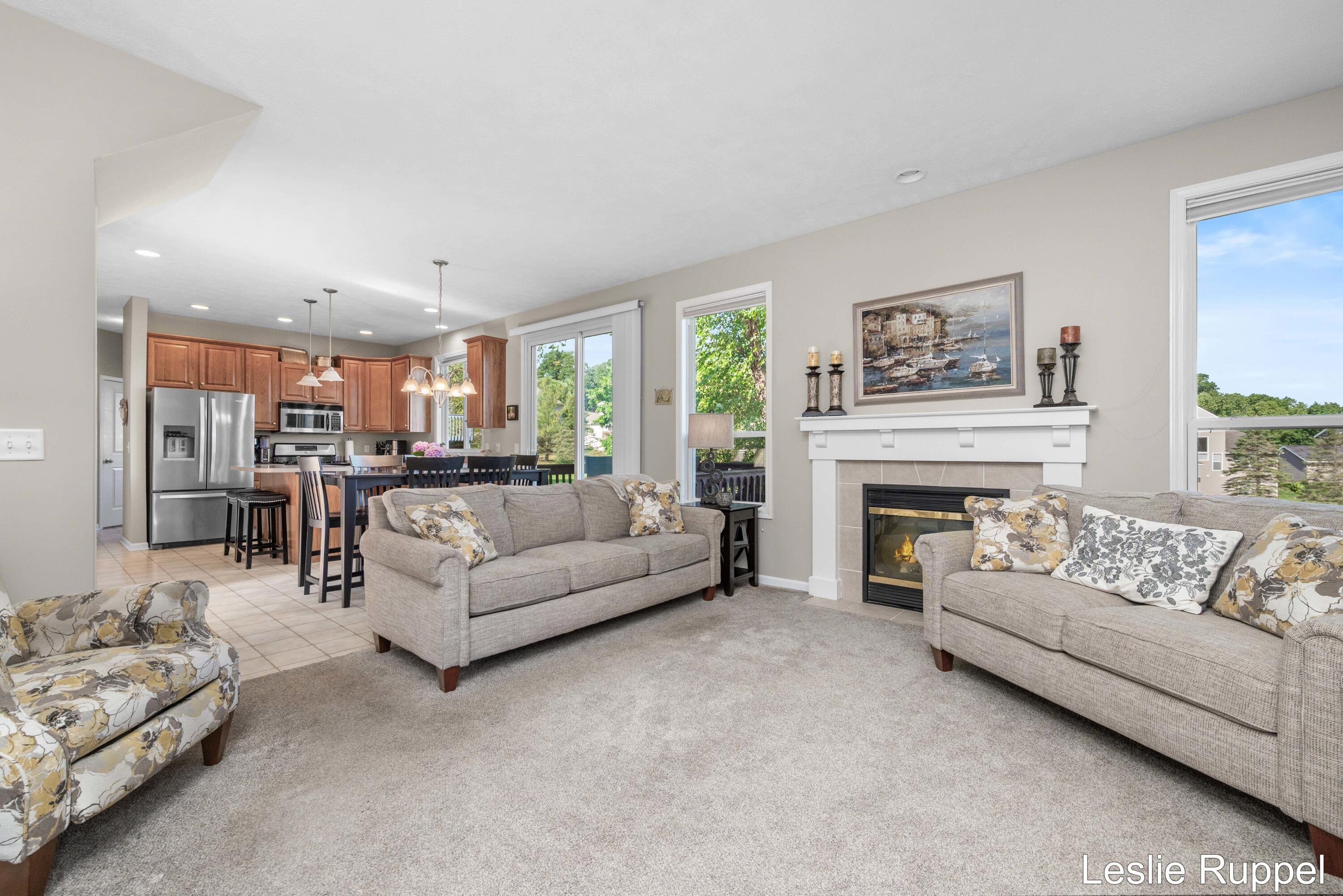 2643 Arbor Chase Drive NE Grand Rapids MI 49525