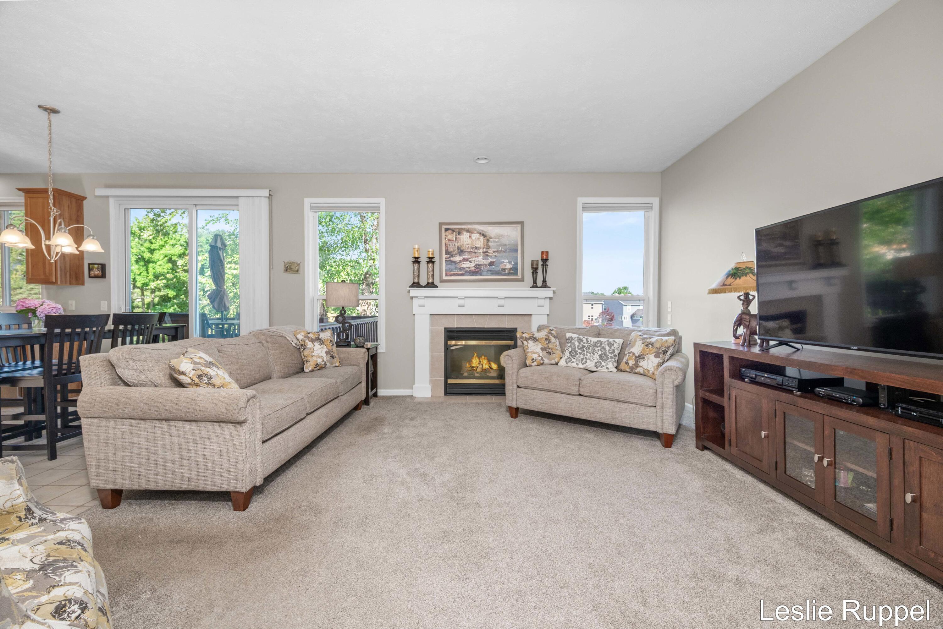 2643 Arbor Chase Drive NE Grand Rapids MI 49525