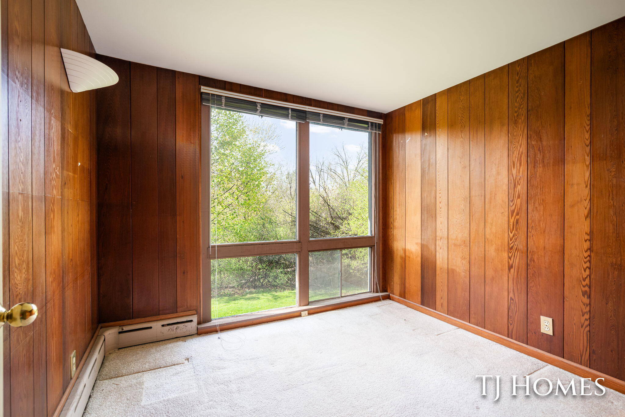 2914 Cascade Road SE Grand Rapids MI 49506