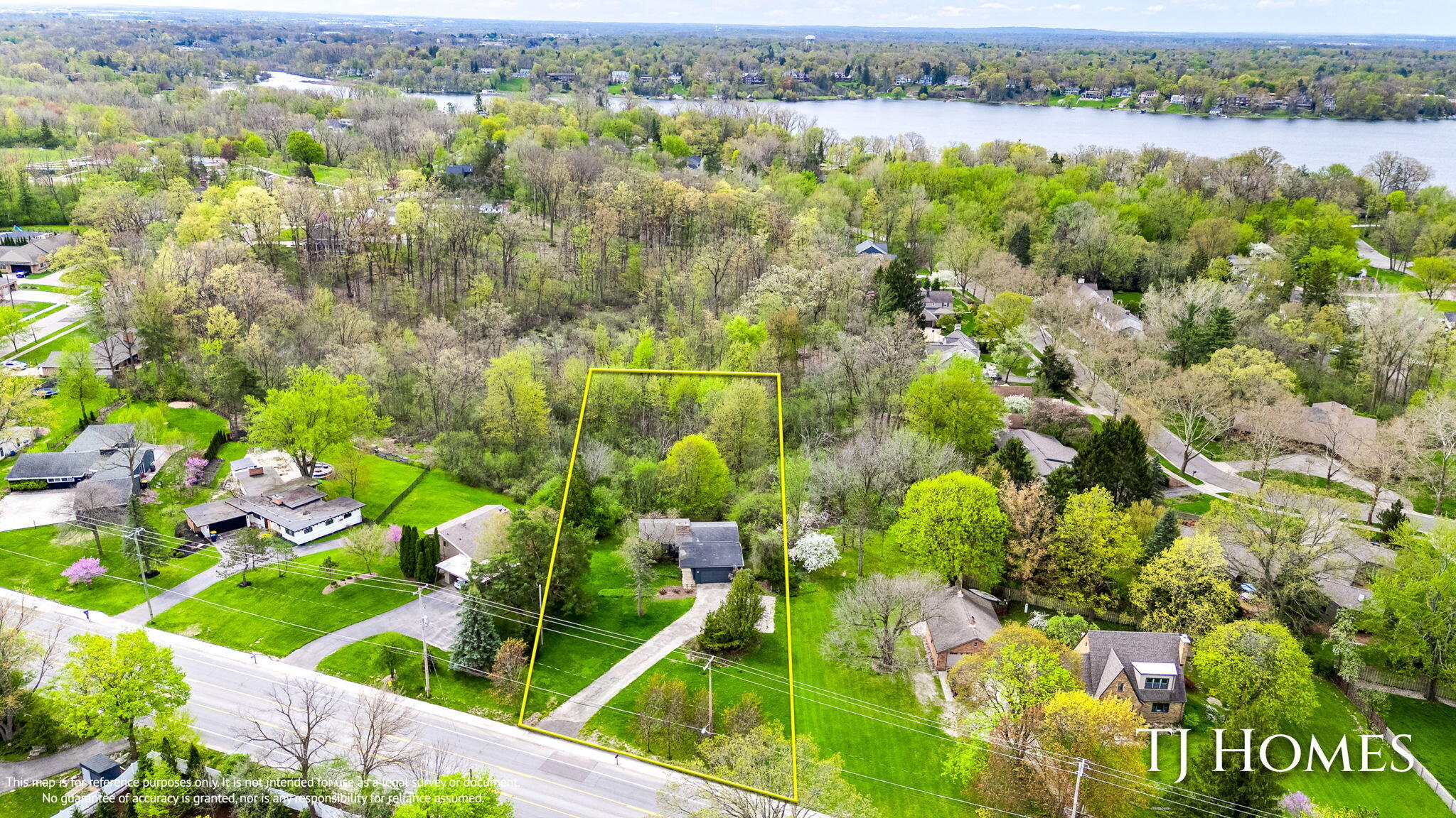 2914 Cascade Road SE Grand Rapids MI 49506