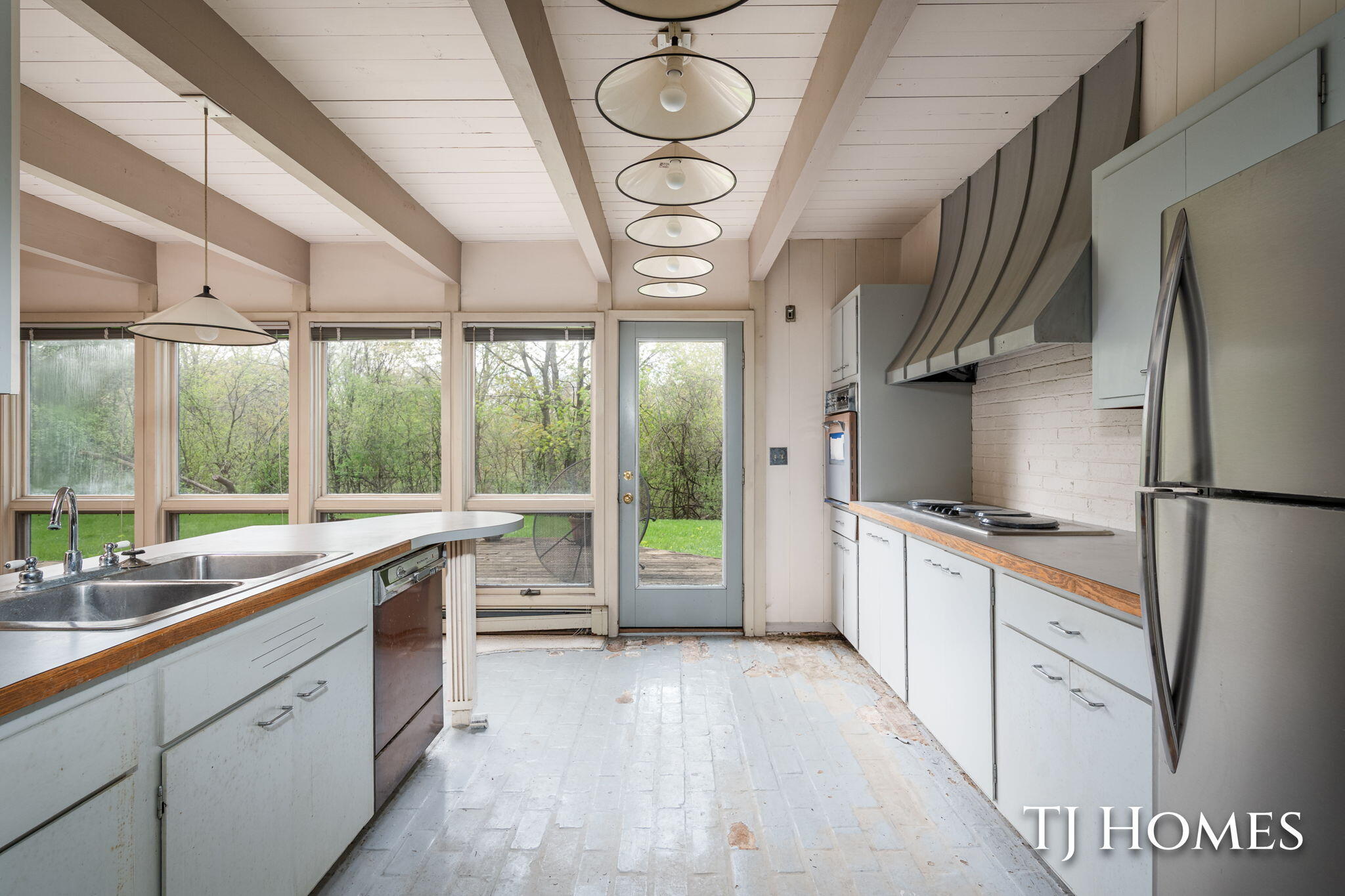 2914 Cascade Road SE Grand Rapids MI 49506
