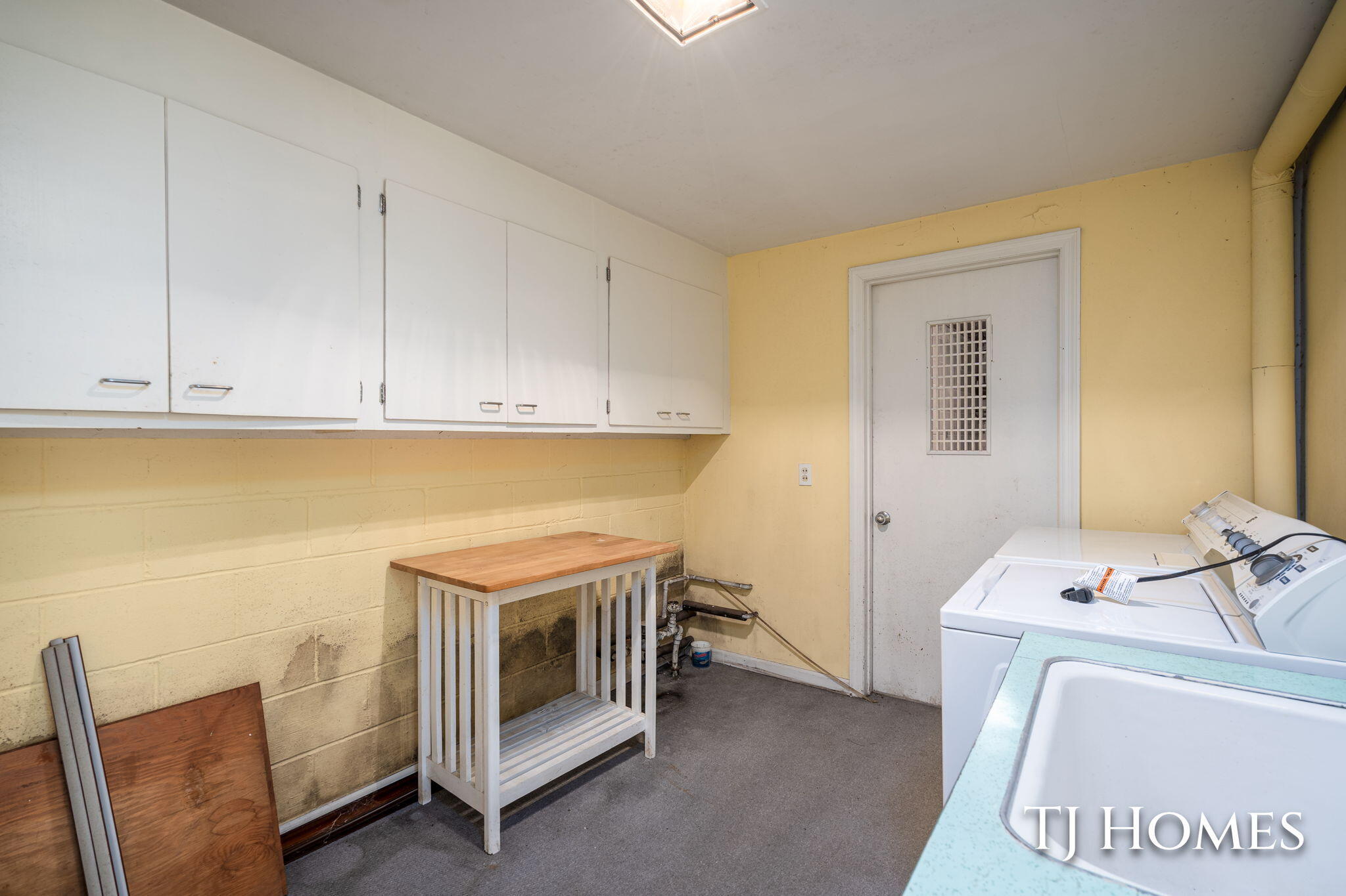 2914 Cascade Road SE Grand Rapids MI 49506