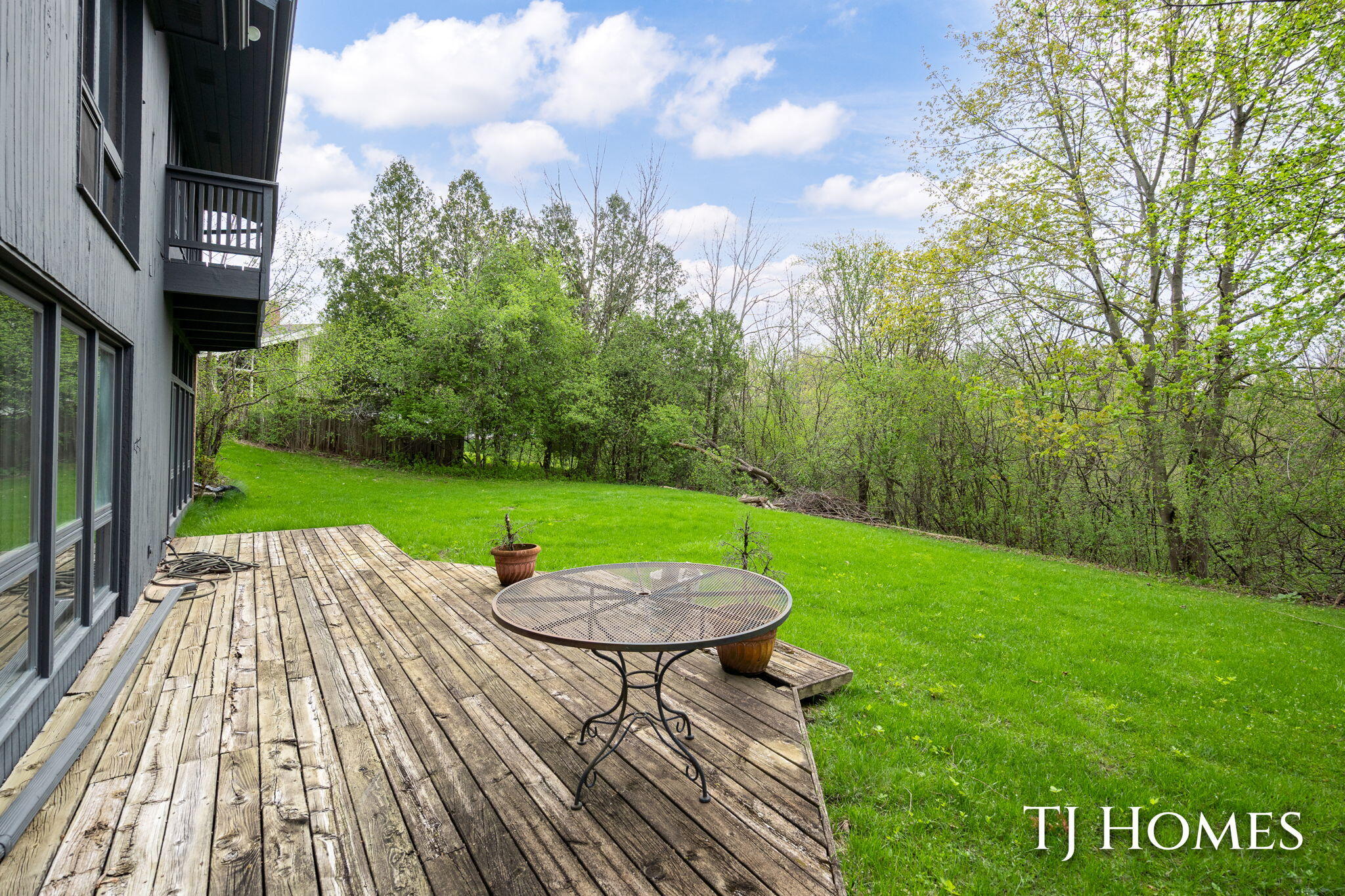 2914 Cascade Road SE Grand Rapids MI 49506