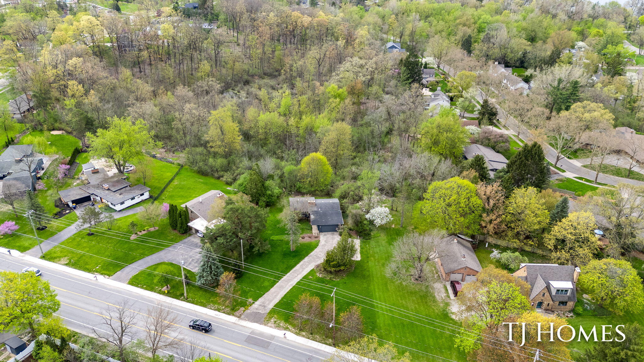 2914 Cascade Road SE Grand Rapids MI 49506