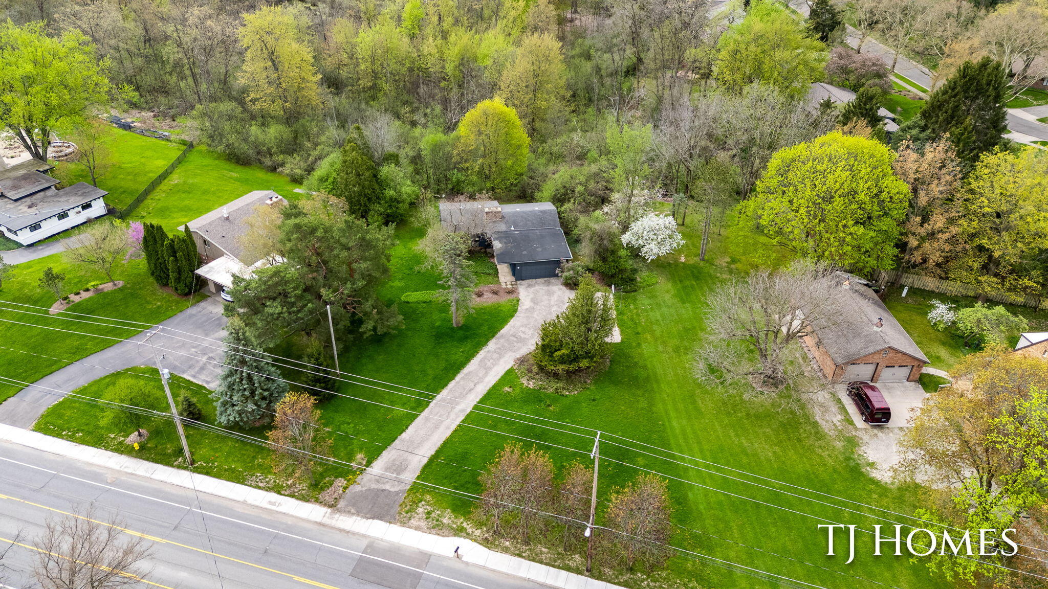 2914 Cascade Road SE Grand Rapids MI 49506