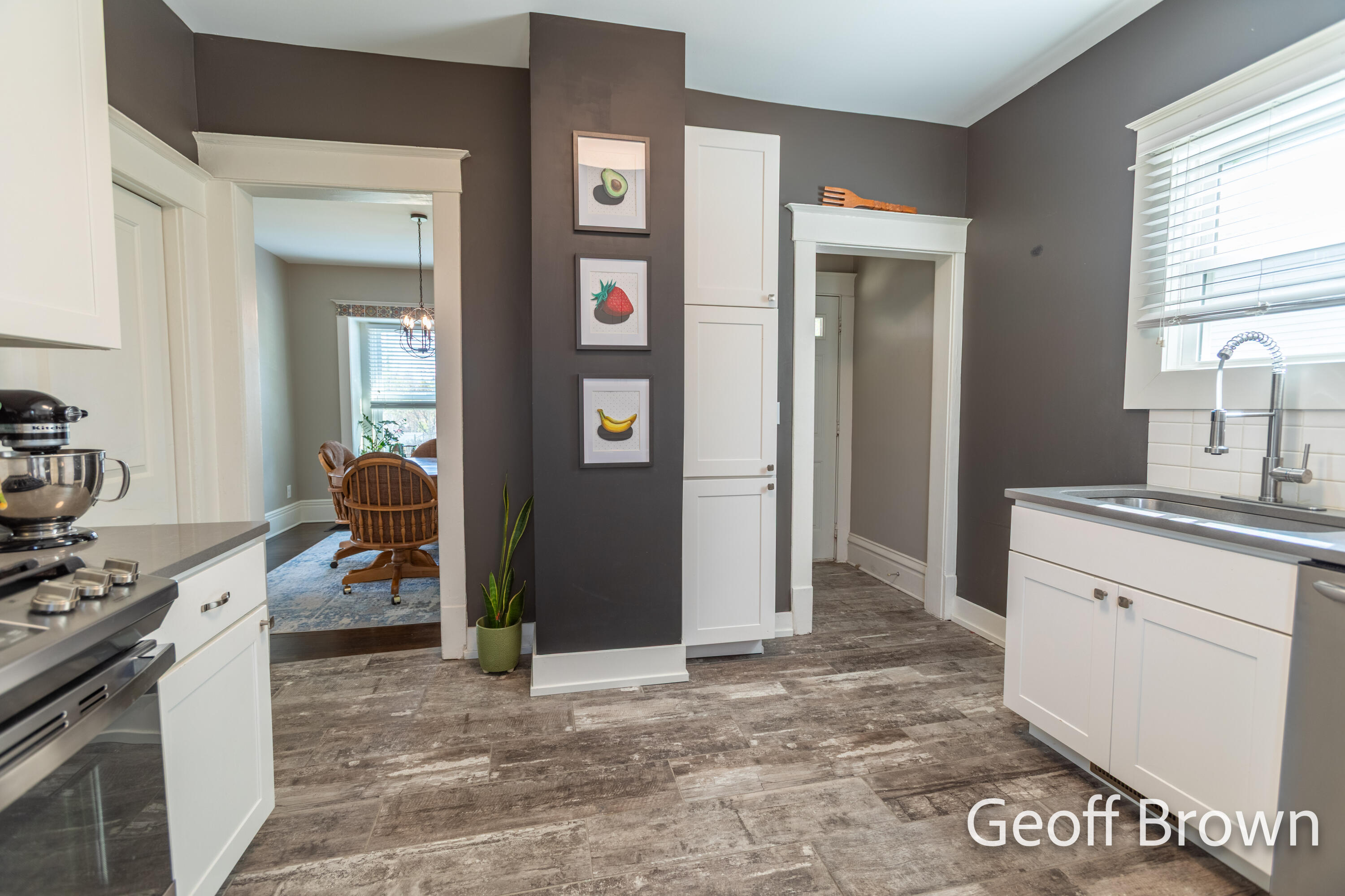 457 James Avenue SE Grand Rapids MI 49503
