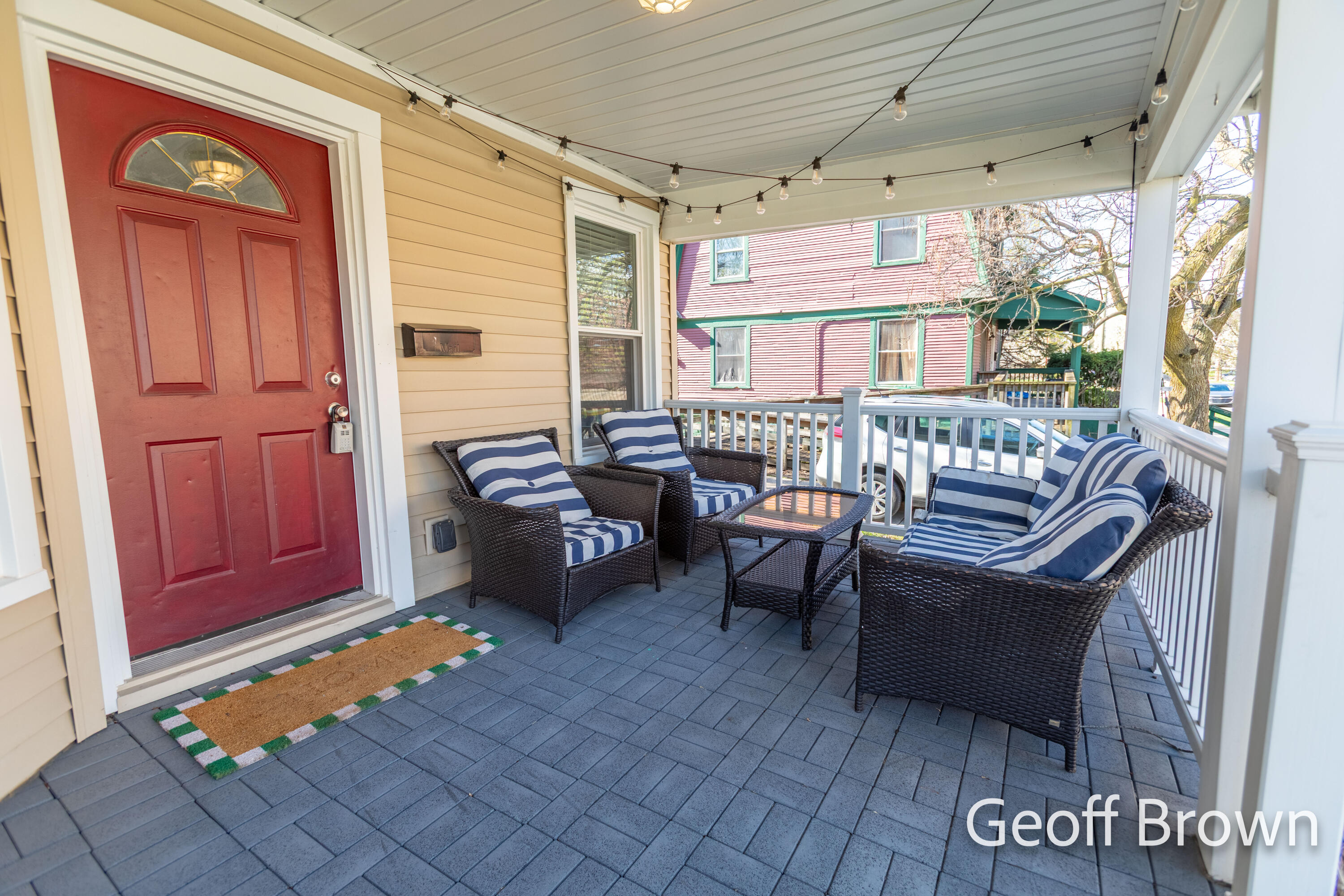 457 James Avenue SE Grand Rapids MI 49503