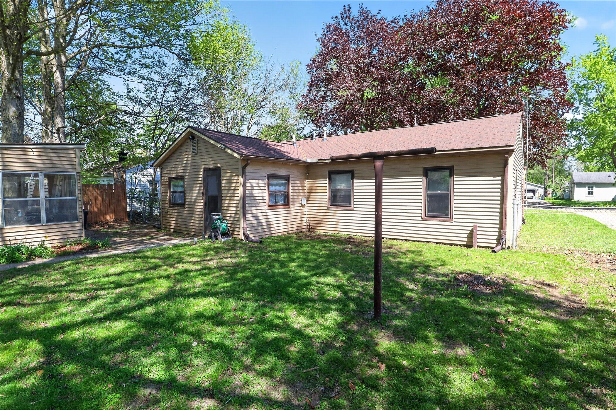 1893 Lewis Drive Niles MI 49120