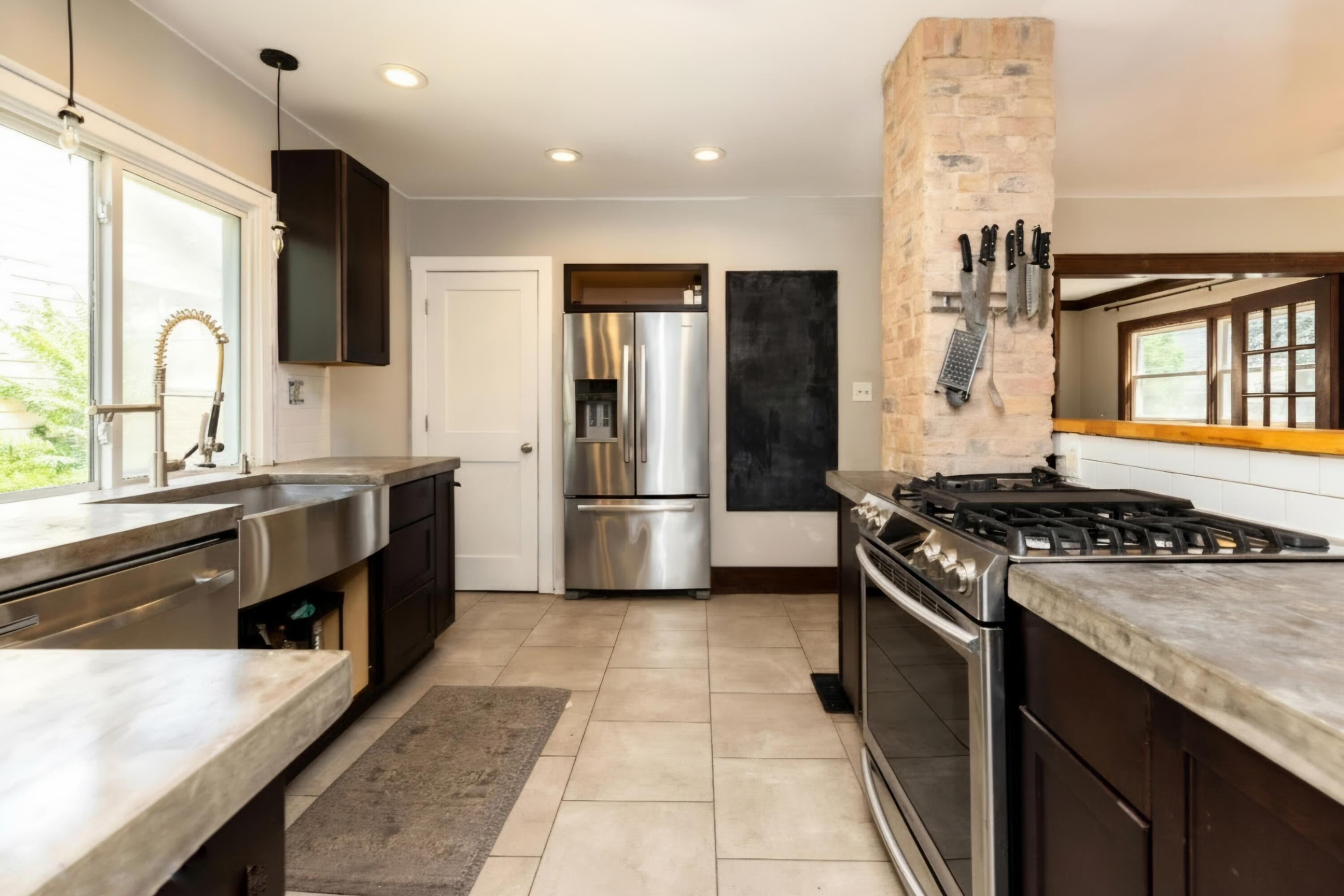 517 Eastern Avenue NE Grand Rapids MI 49503