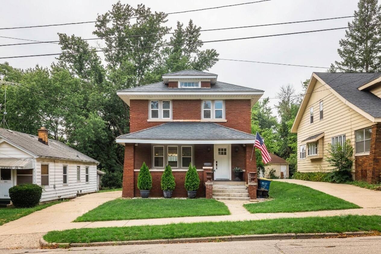 517 Eastern Avenue NE Grand Rapids MI 49503