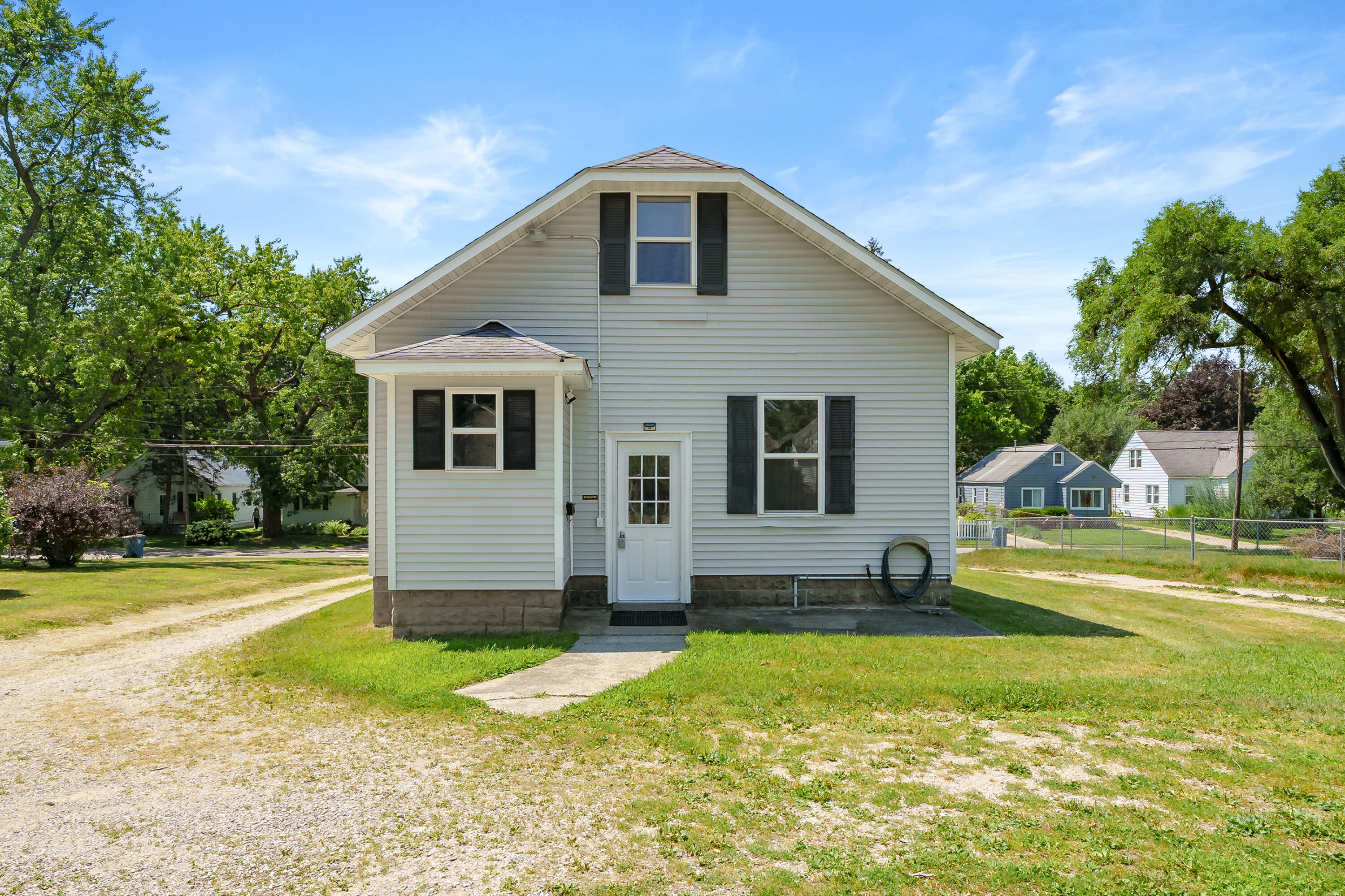 132 & 130 Gilkison Avenue Kalamazoo MI 49006