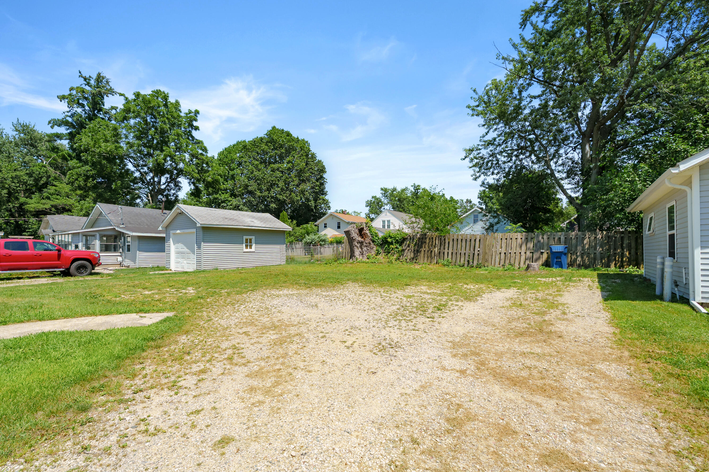 132 & 130 Gilkison Avenue Kalamazoo MI 49006