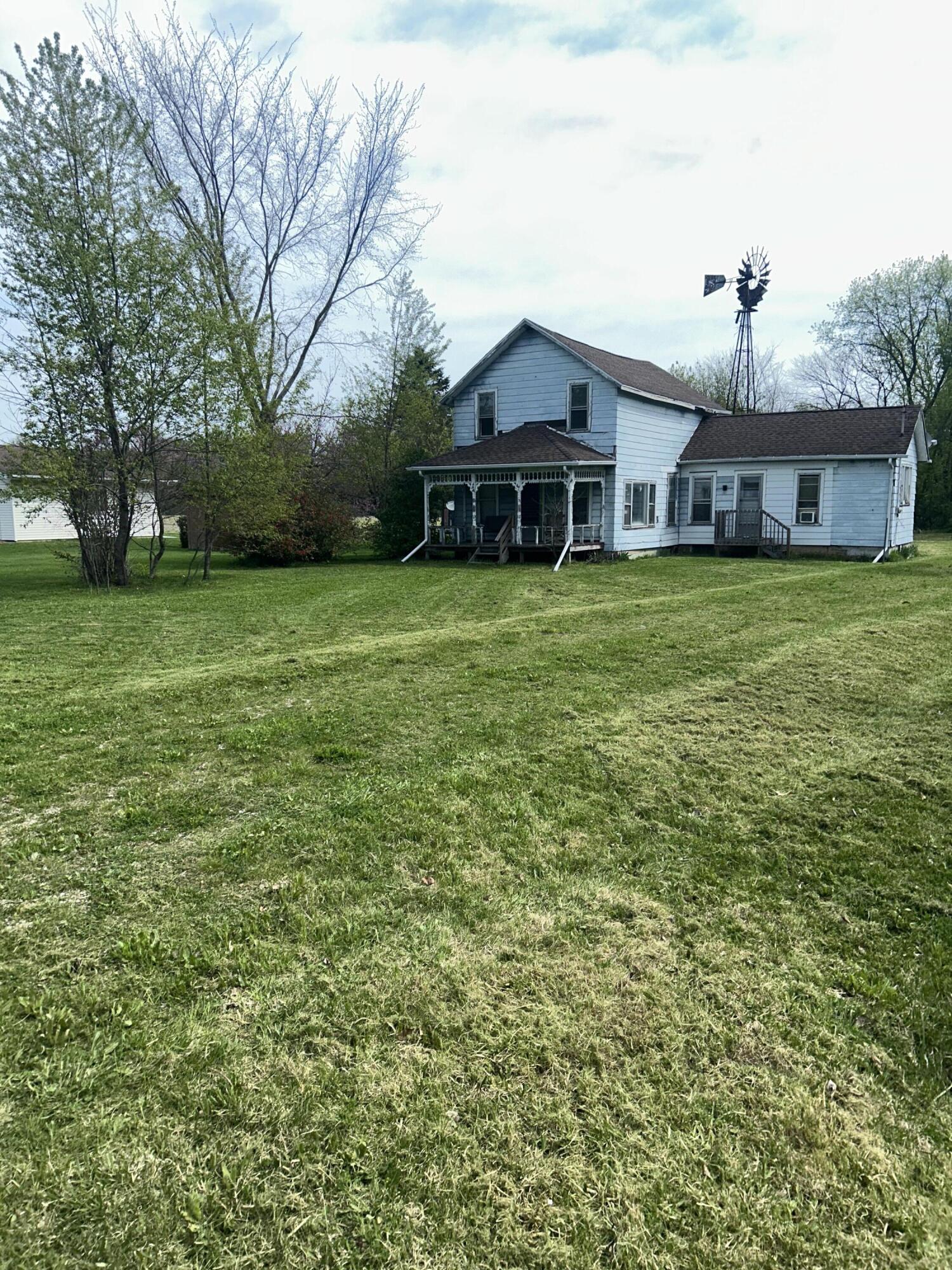46376 County Road 352 Decatur MI 49045