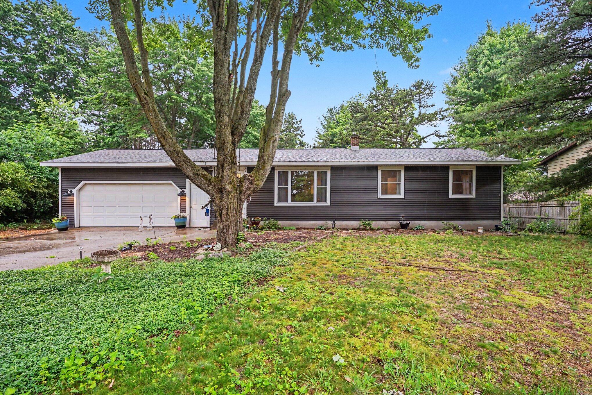 5069 152nd Avenue West Olive MI 49460