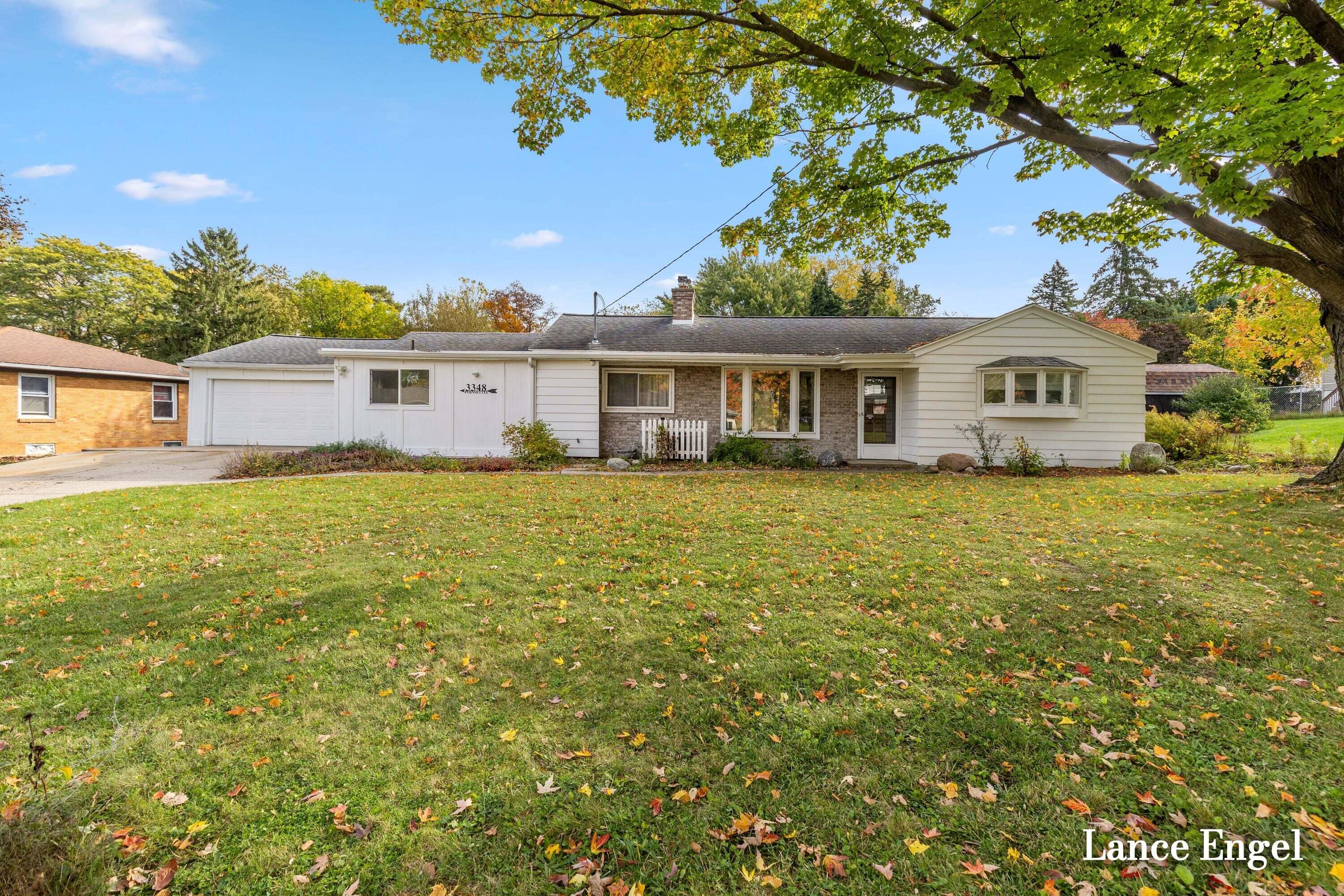 3348 Poinsettia Avenue SE Grand Rapids MI 49508