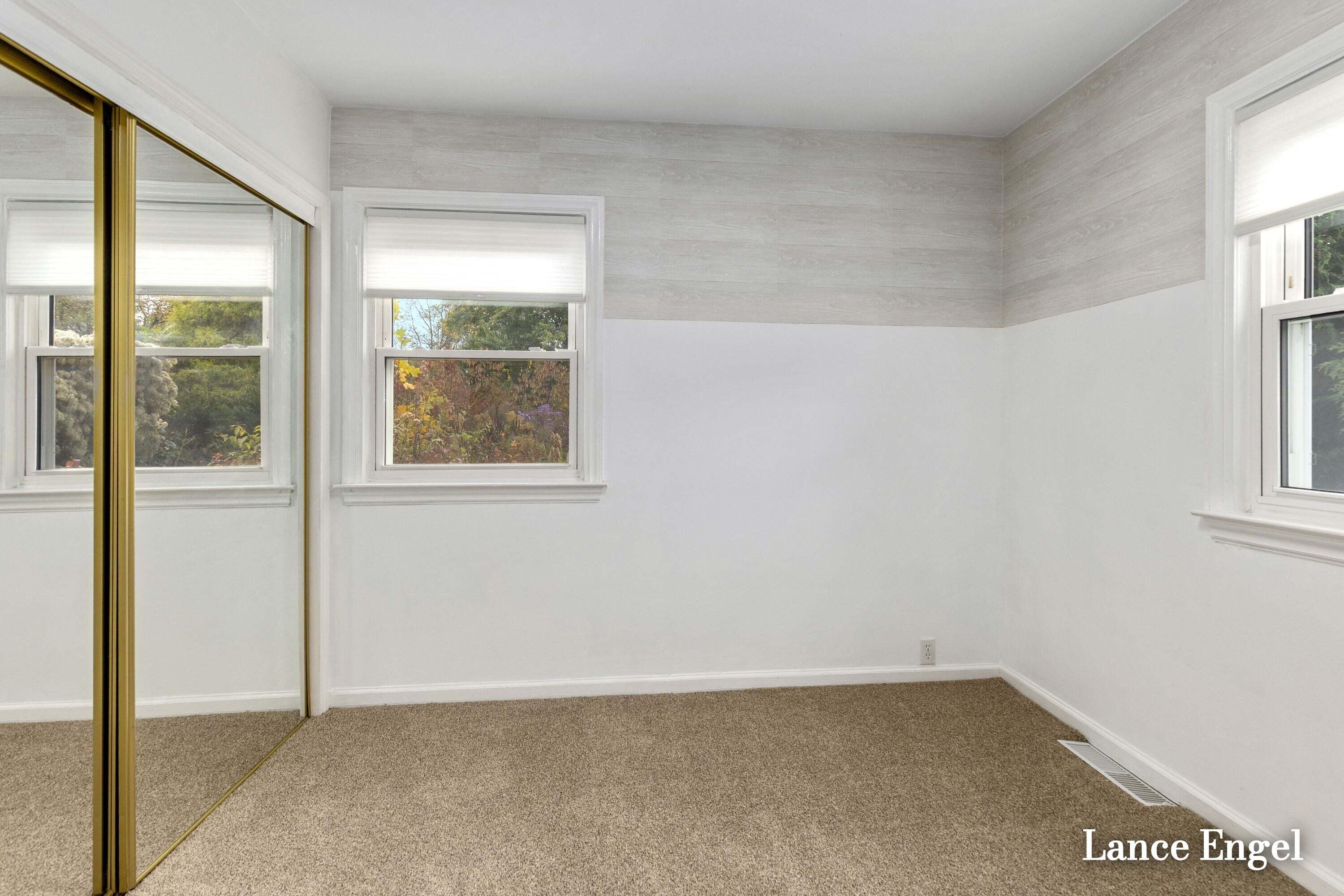 3348 Poinsettia Avenue SE Grand Rapids MI 49508