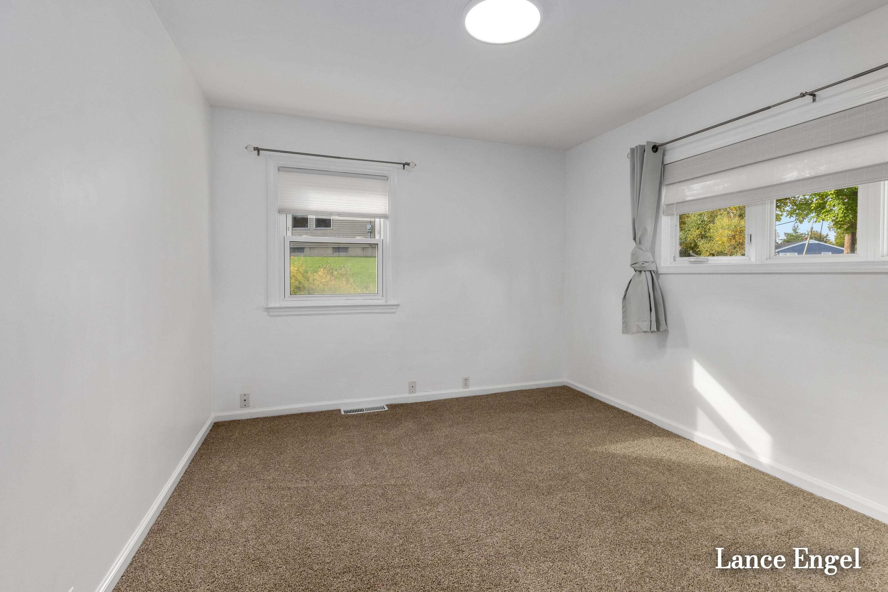 3348 Poinsettia Avenue SE Grand Rapids MI 49508