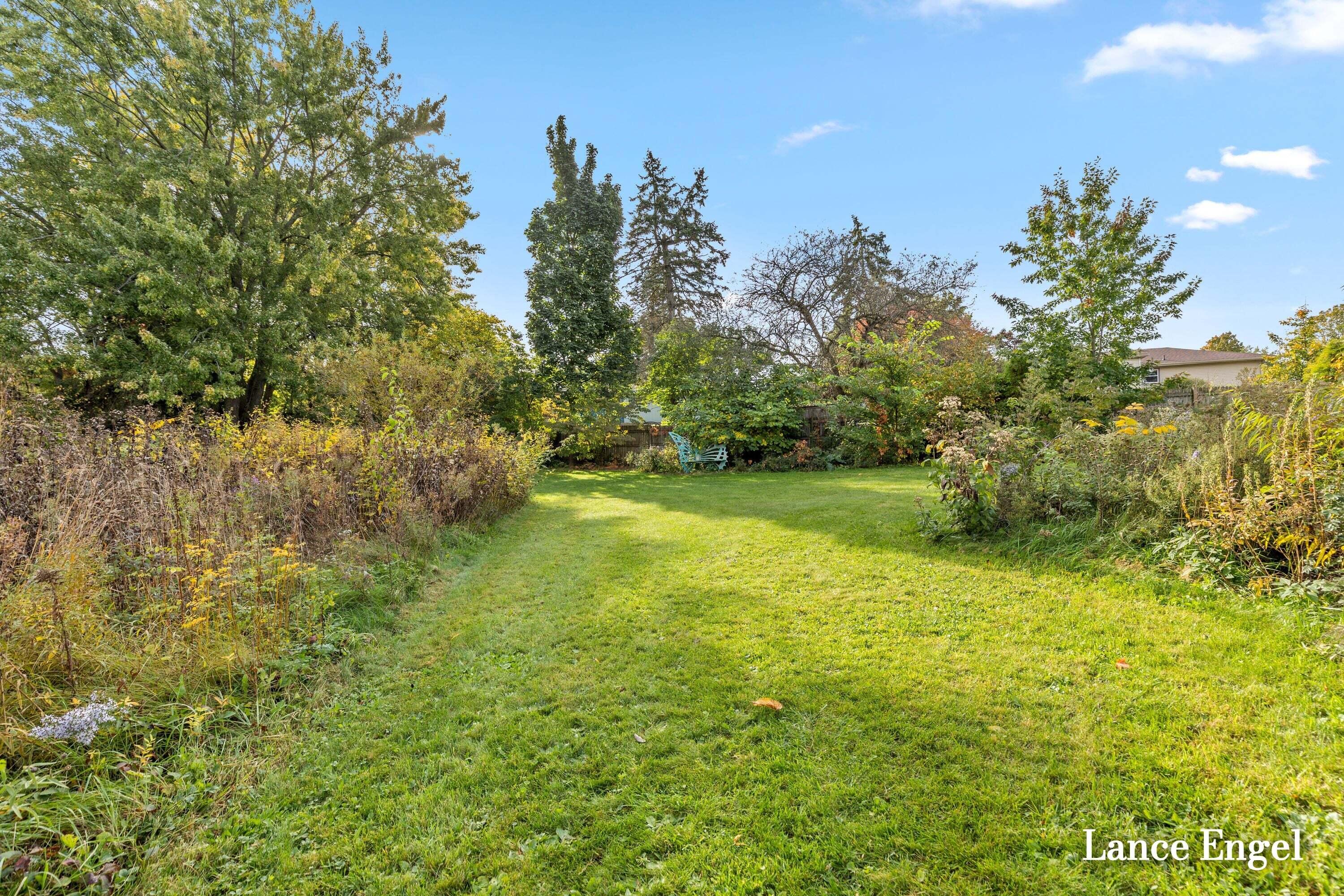 3348 Poinsettia Avenue SE Grand Rapids MI 49508