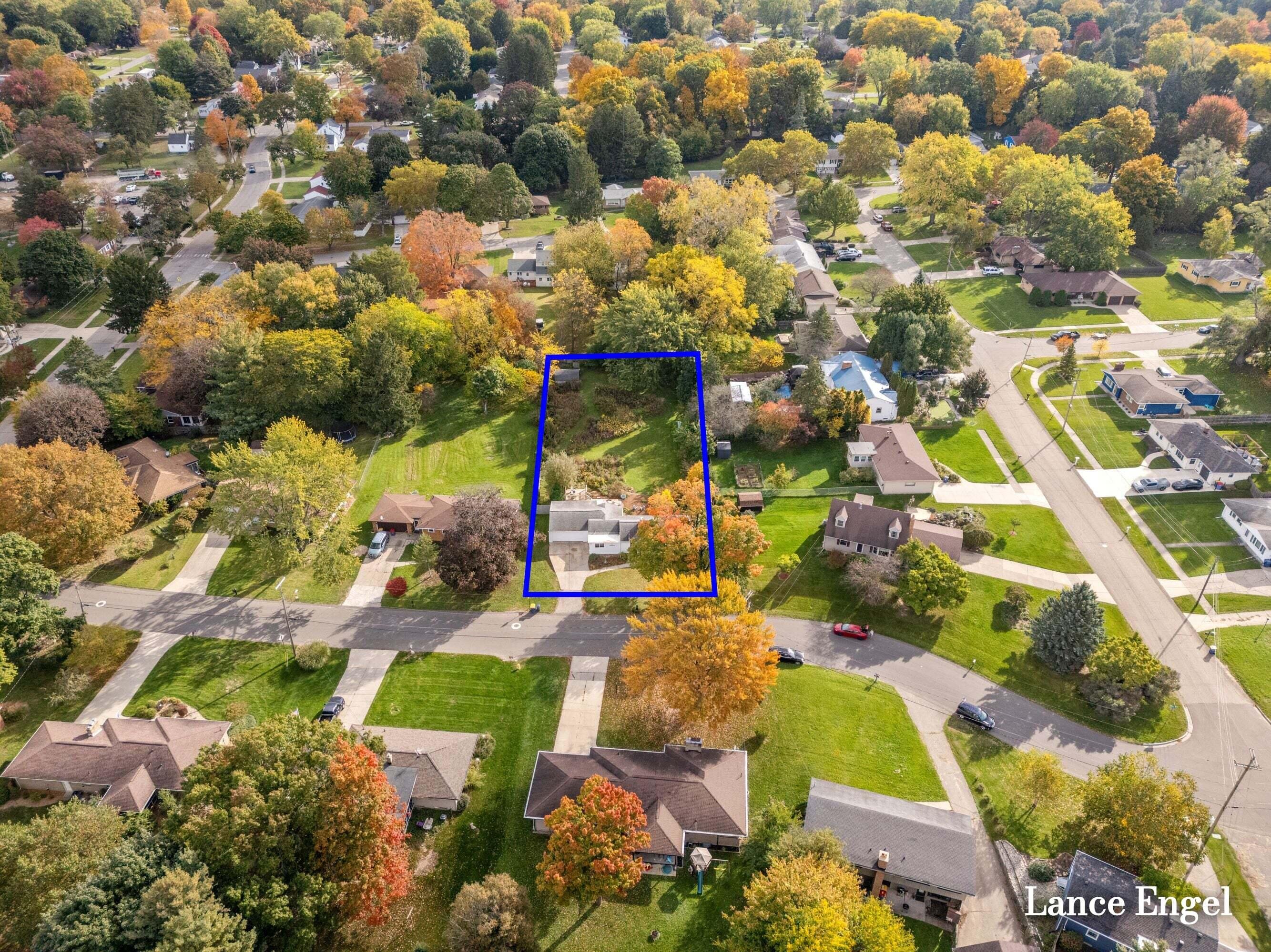 3348 Poinsettia Avenue SE Grand Rapids MI 49508