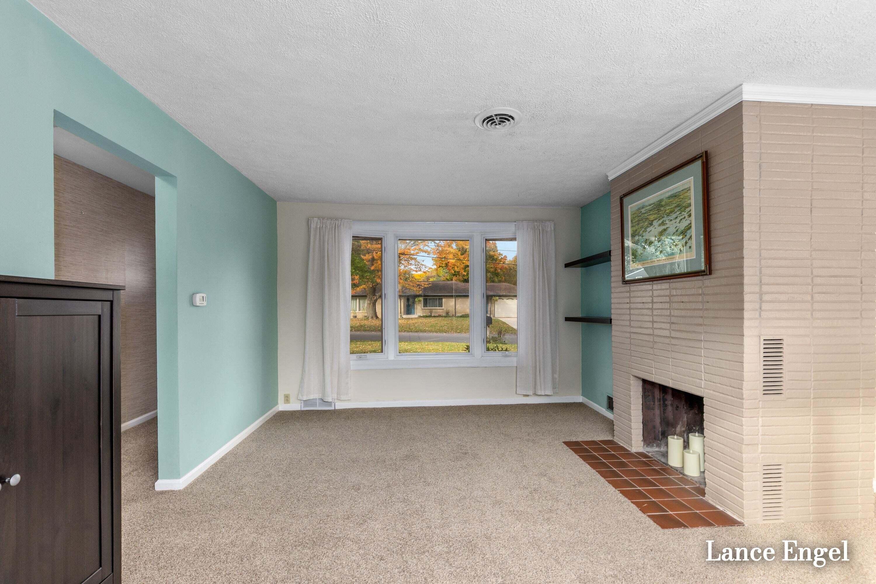 3348 Poinsettia Avenue SE Grand Rapids MI 49508