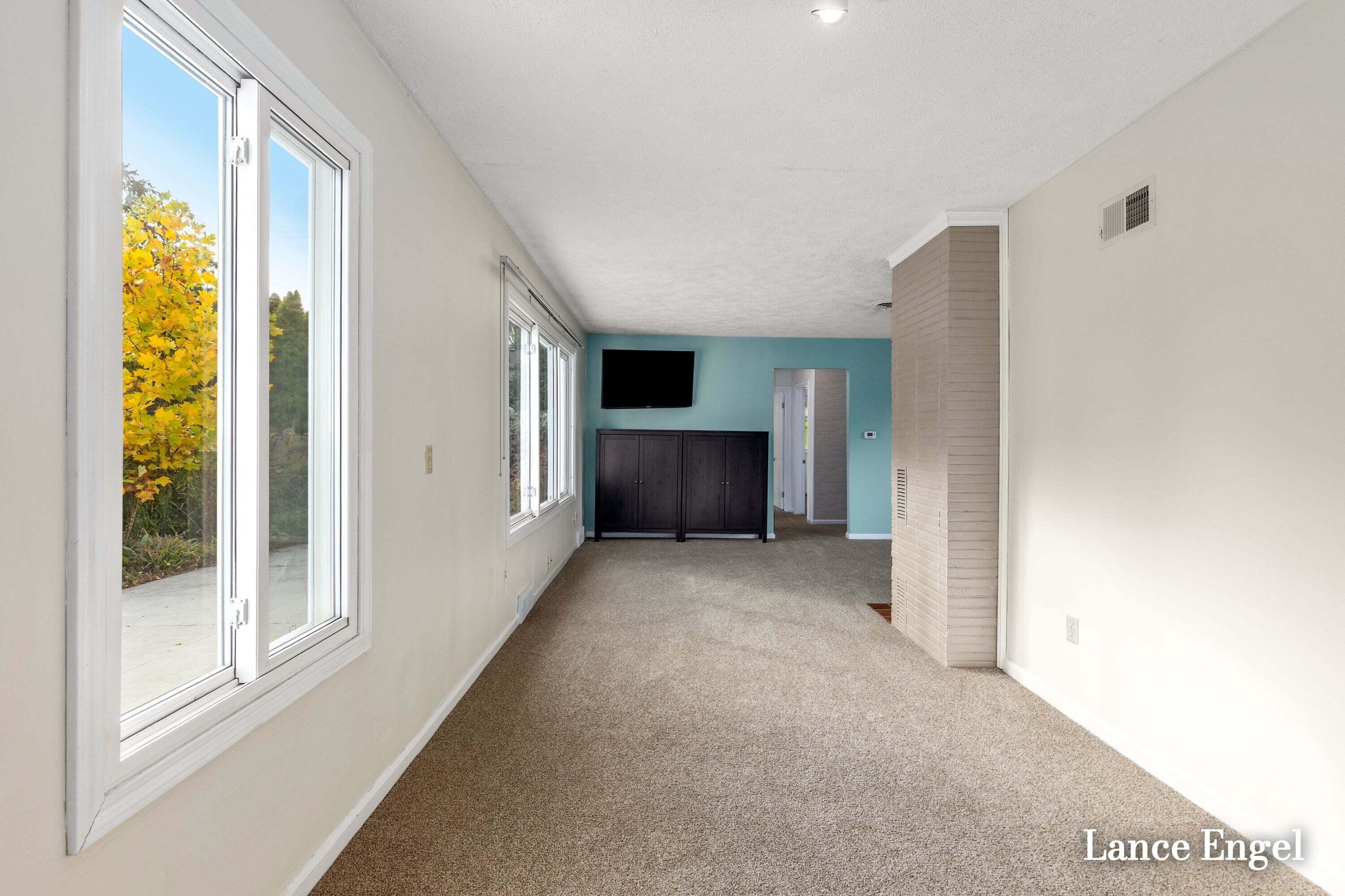 3348 Poinsettia Avenue SE Grand Rapids MI 49508