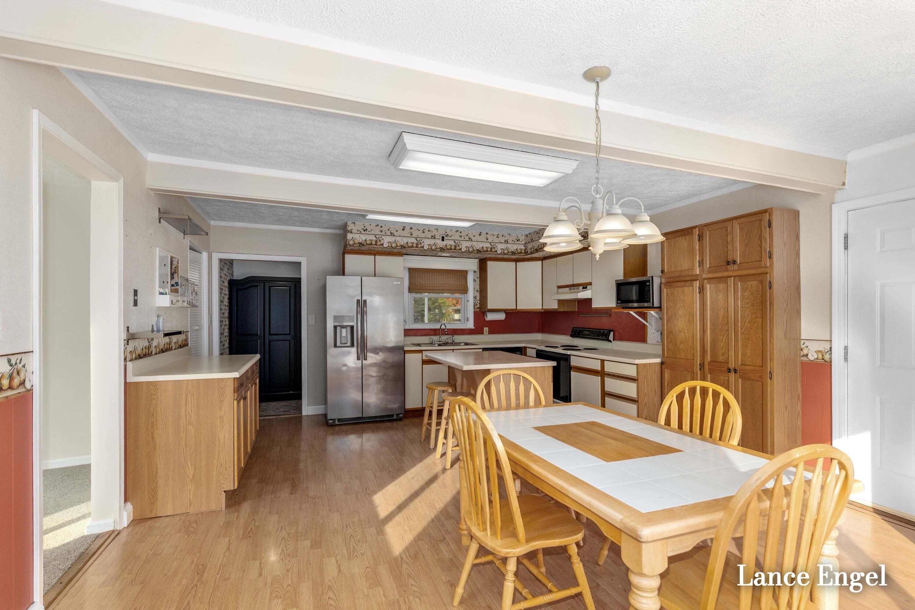 3348 Poinsettia Avenue SE Grand Rapids MI 49508