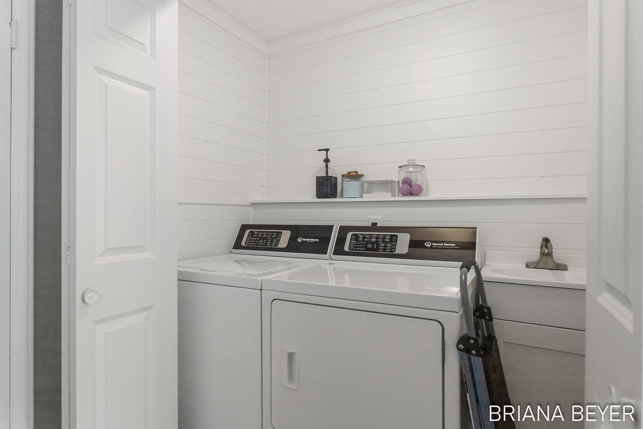 32 W Mckinley Avenue Zeeland MI 49464