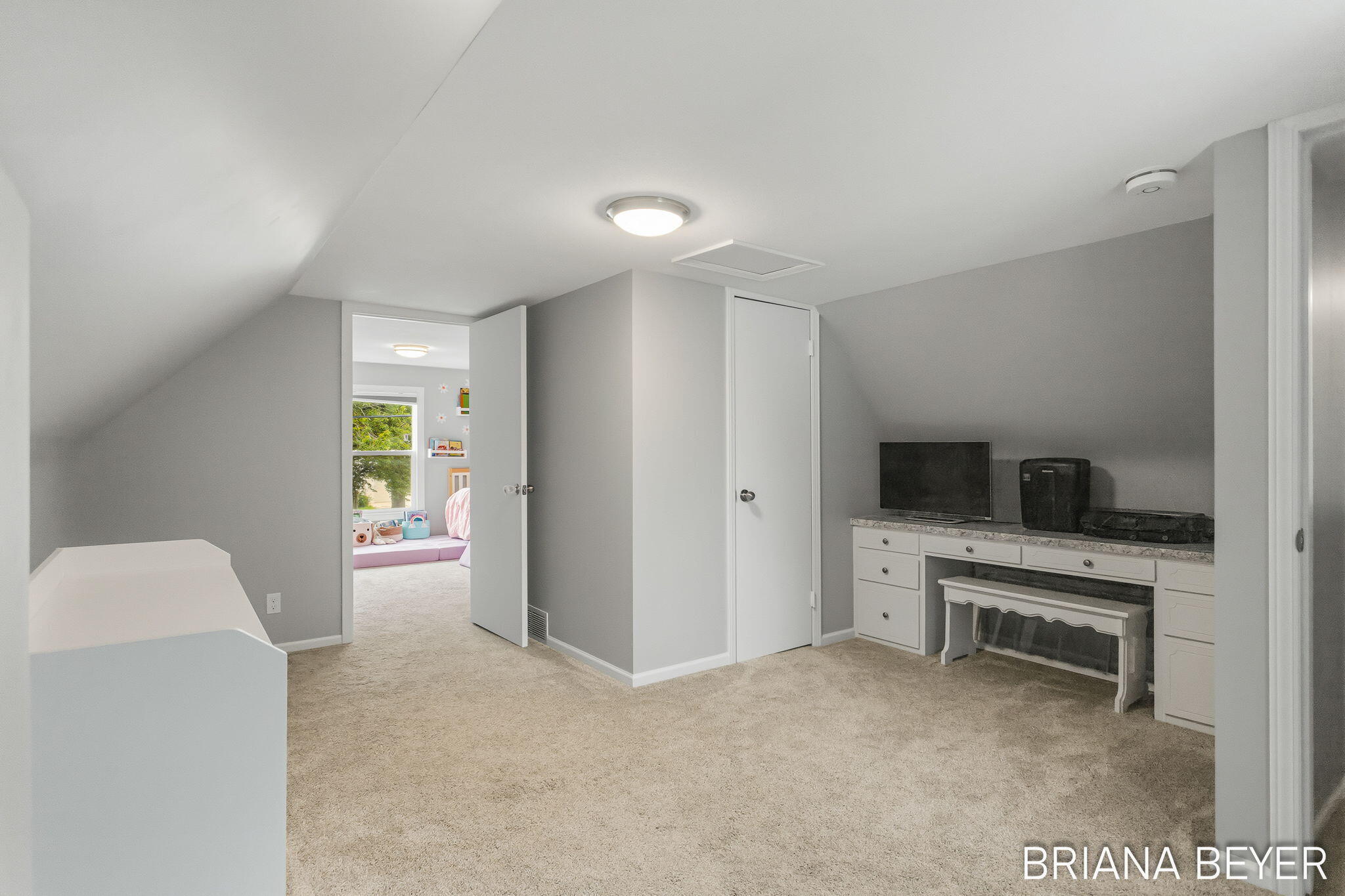 32 W Mckinley Avenue Zeeland MI 49464