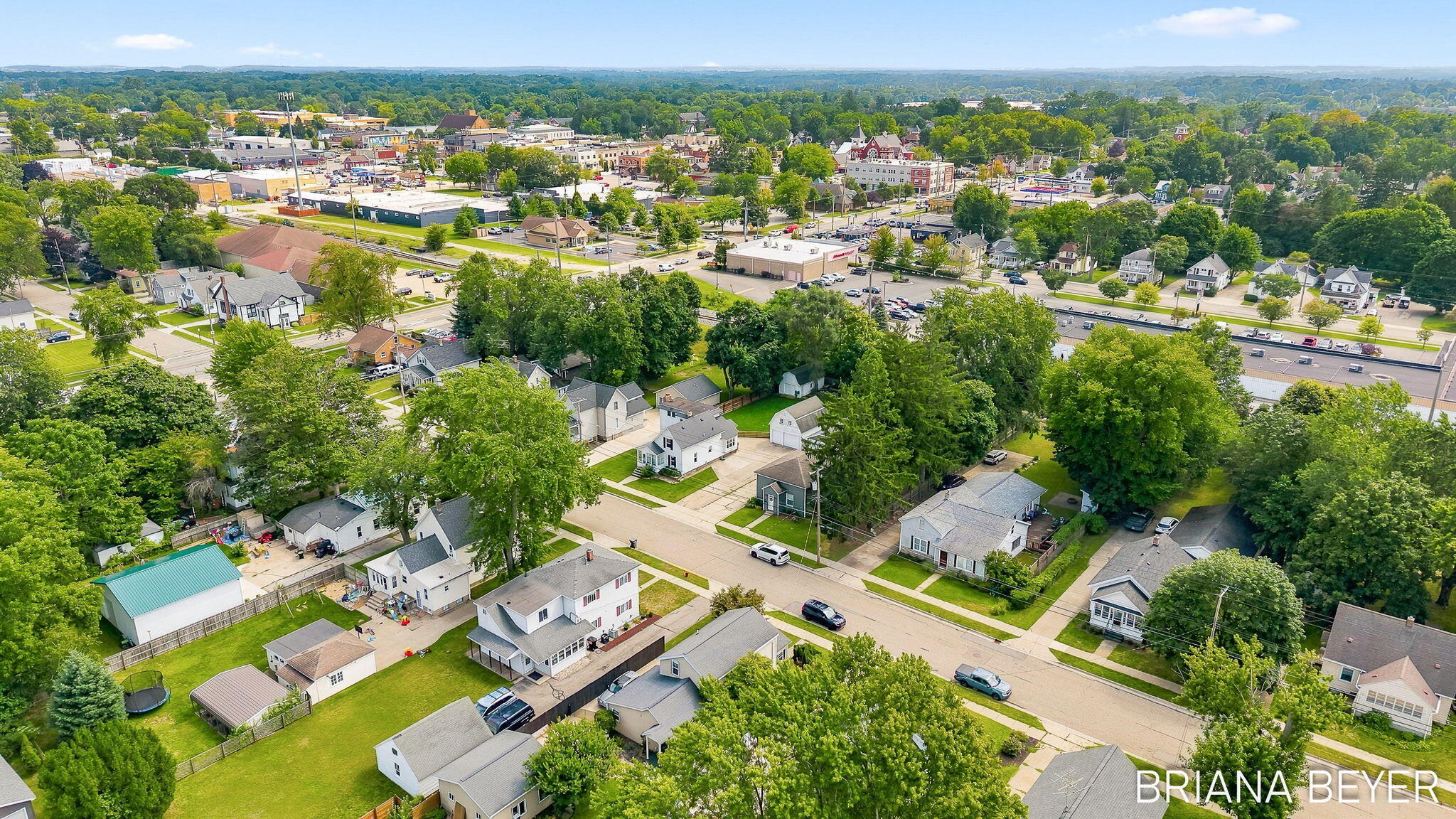 32 W Mckinley Avenue Zeeland MI 49464