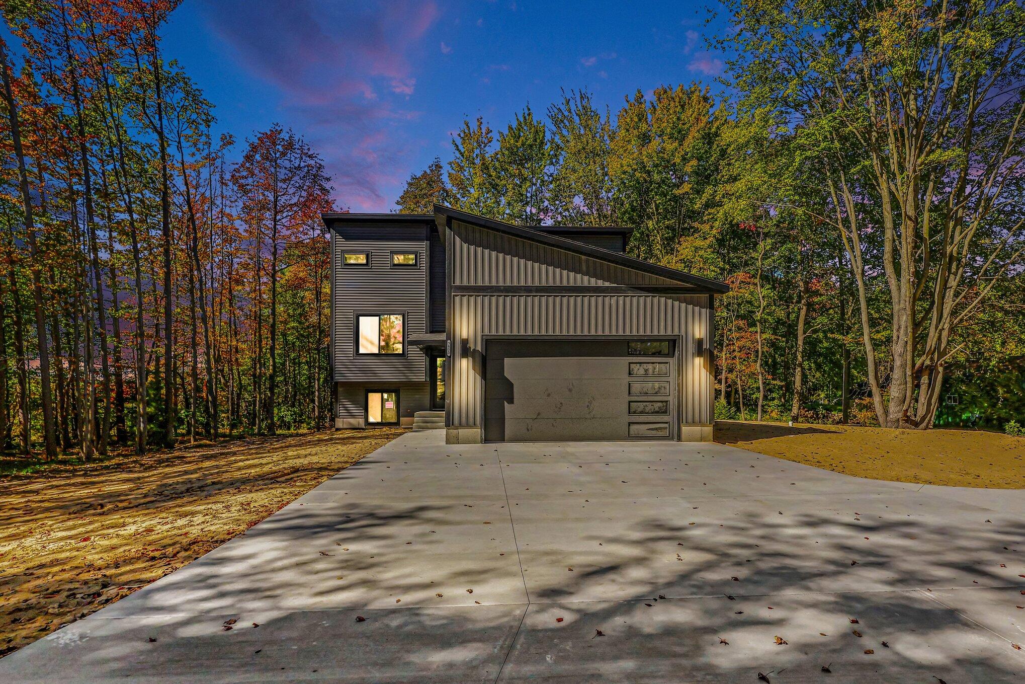 3803 S Brooks Road Muskegon MI 49444