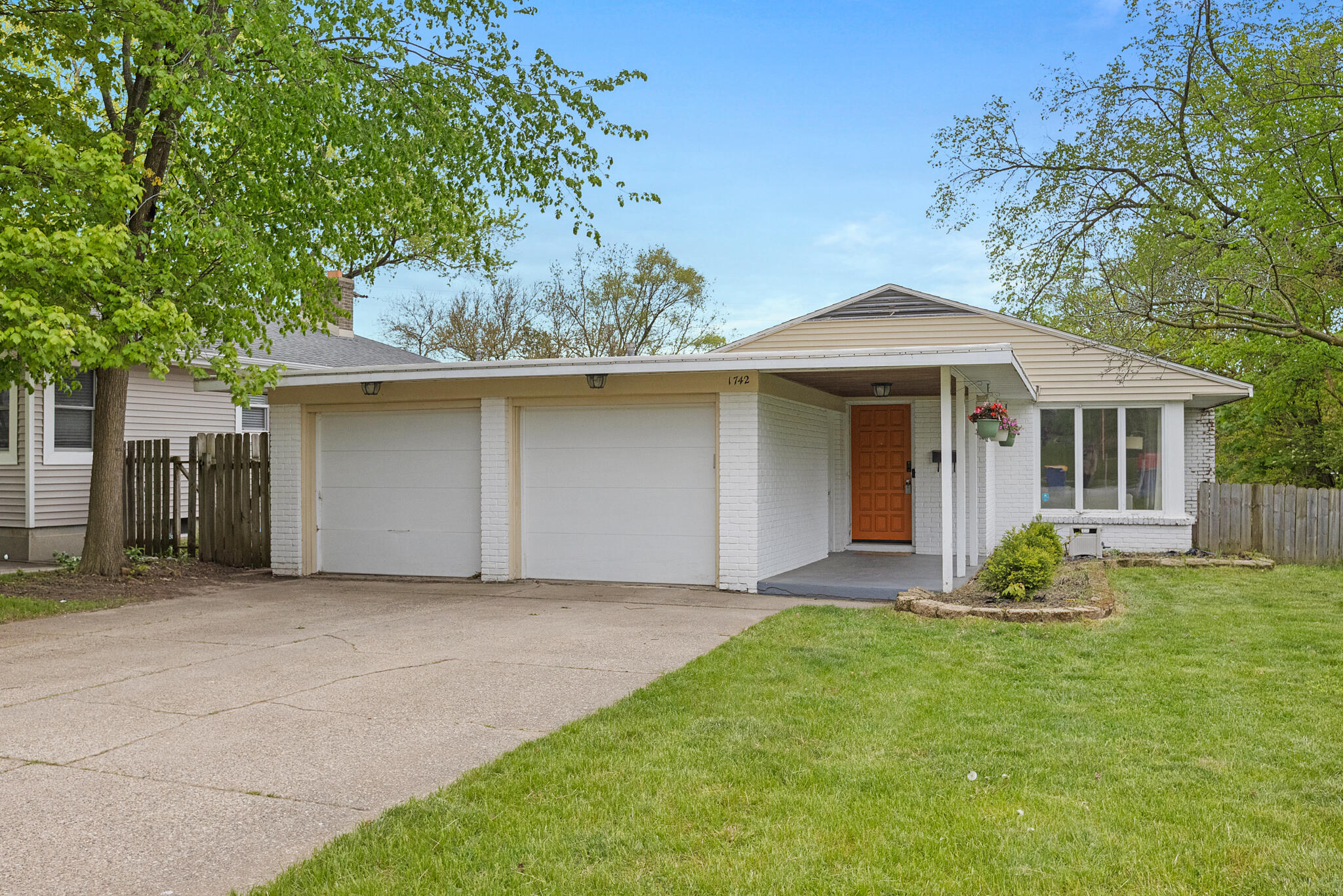 1742 Boston Street SE Grand Rapids MI 49506