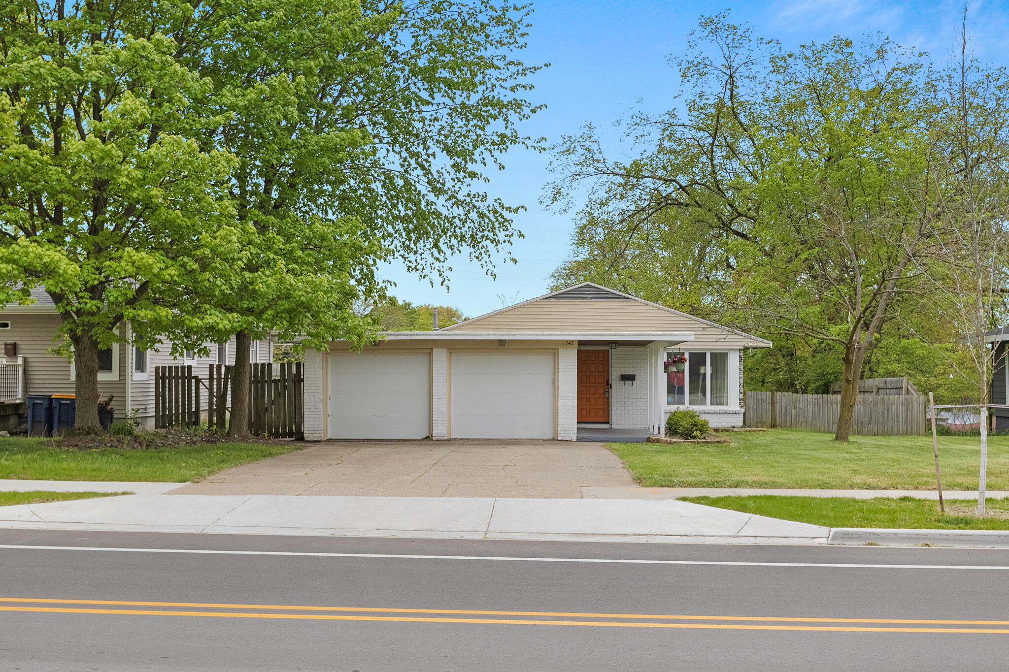 1742 Boston Street SE Grand Rapids MI 49506