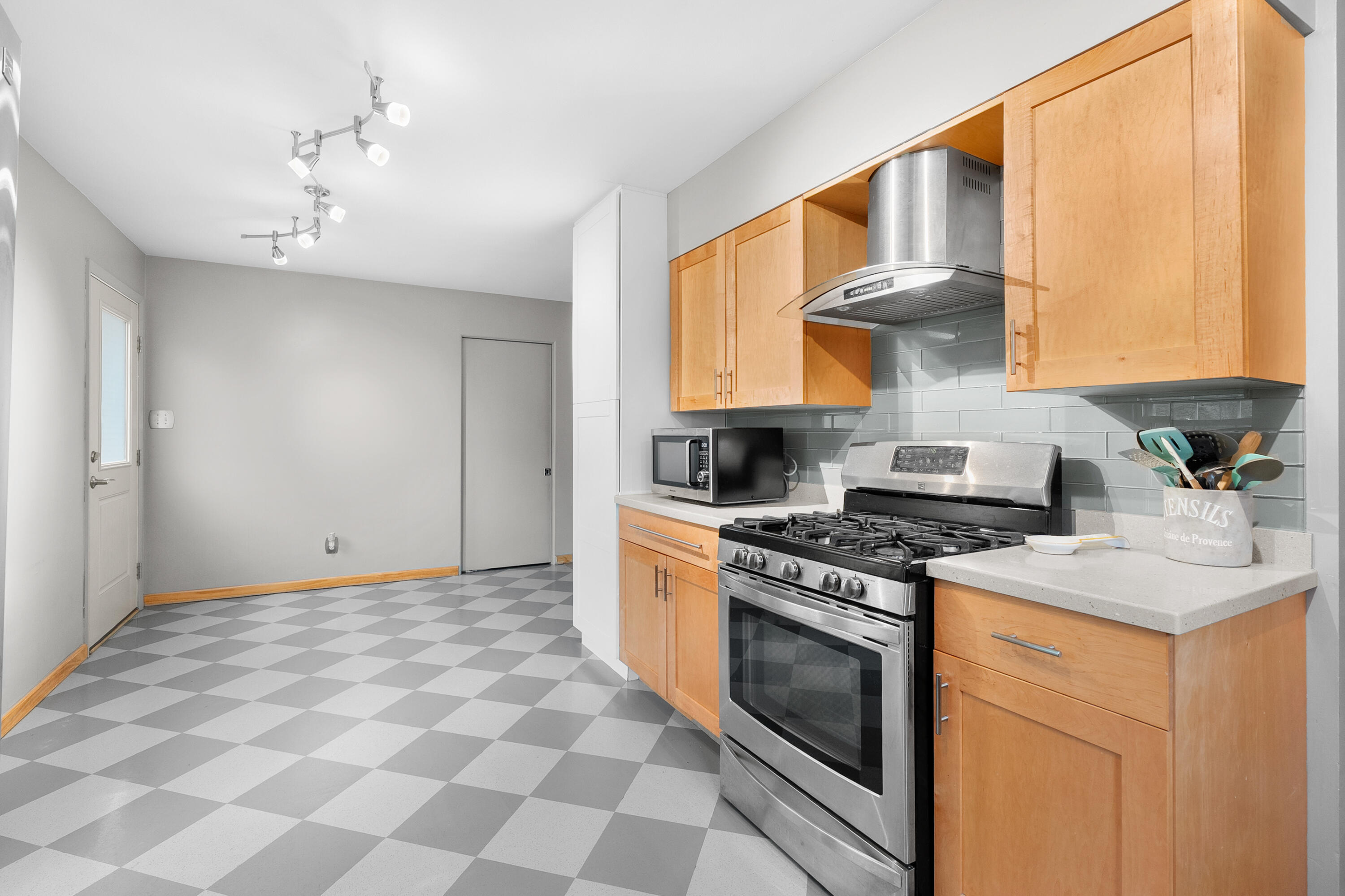 9883 Almena Drive Kalamazoo MI 49009