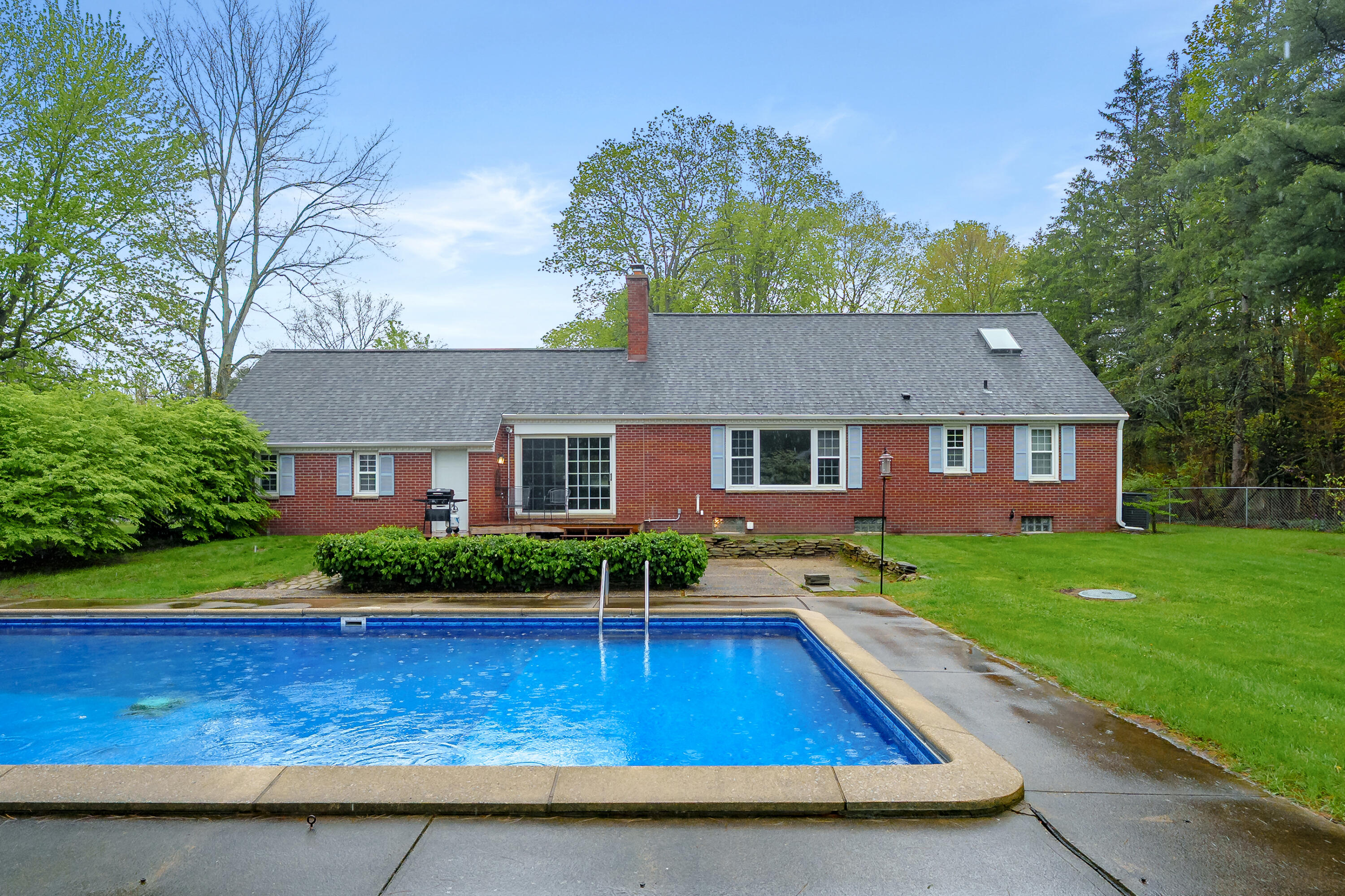 9883 Almena Drive Kalamazoo MI 49009