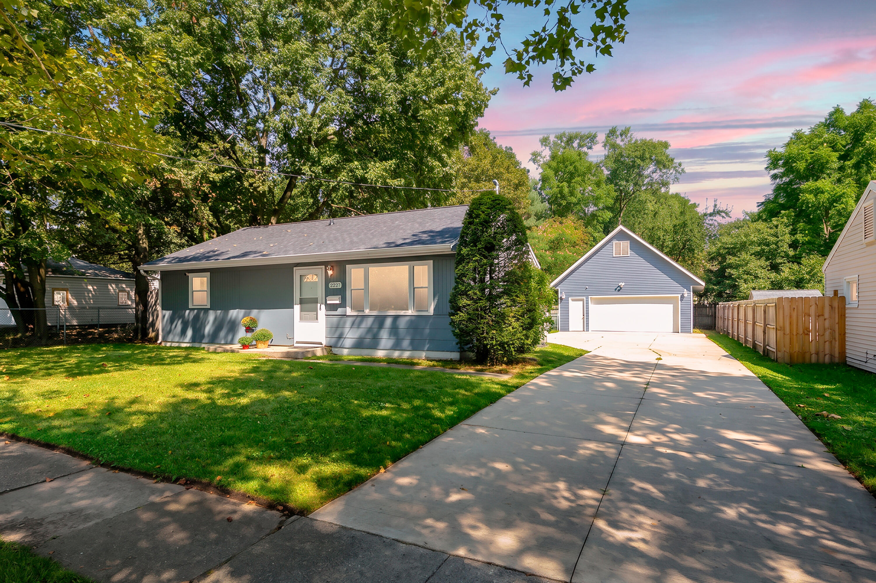 2227 E Cork Street Kalamazoo MI 49001
