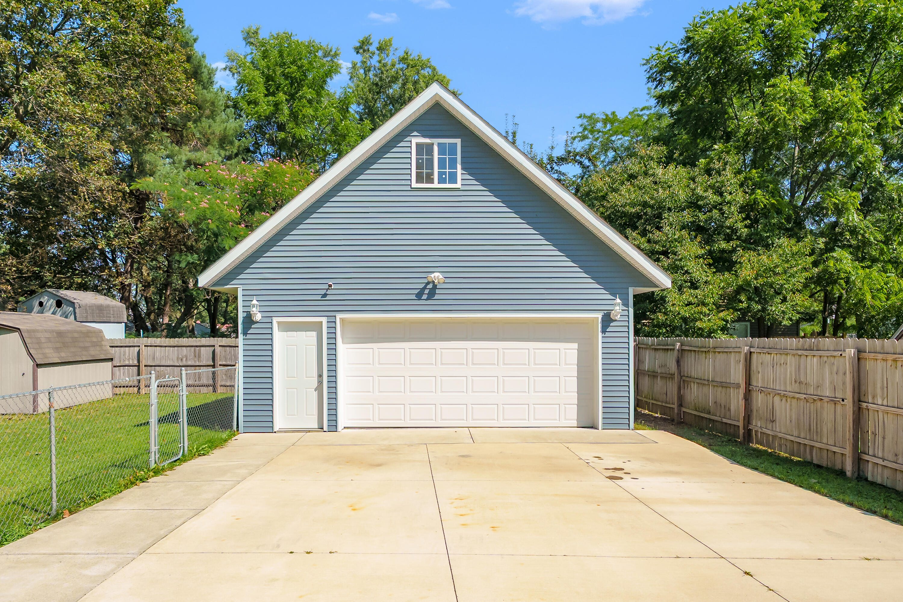 2227 E Cork Street Kalamazoo MI 49001